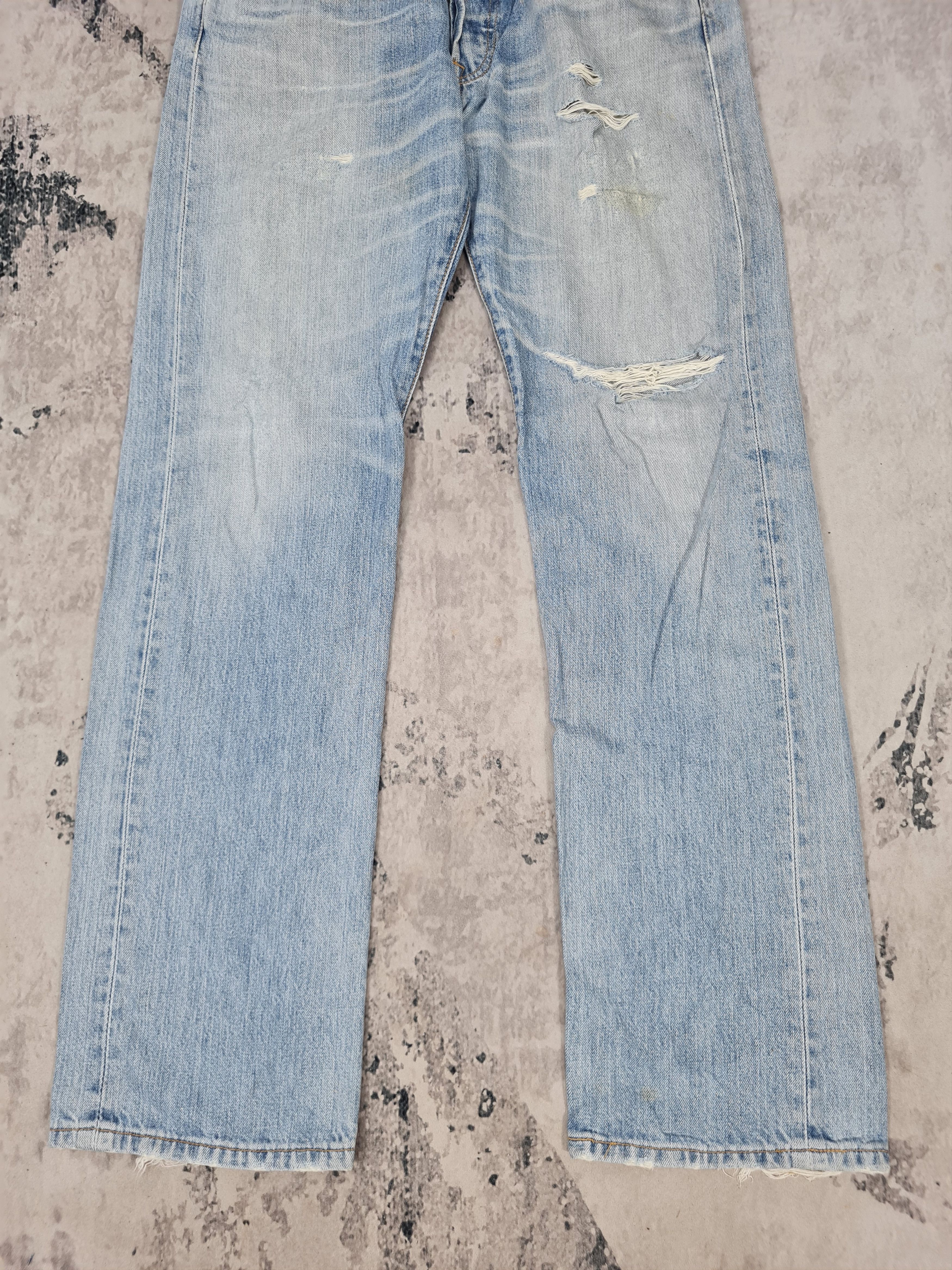 Levi's Vintage Clothing Vtg LEVIS 501 Distressed Faded Ripped Jeans L0381 Size 34X32 Size US 34 / EU 50 - 4 Thumbnail