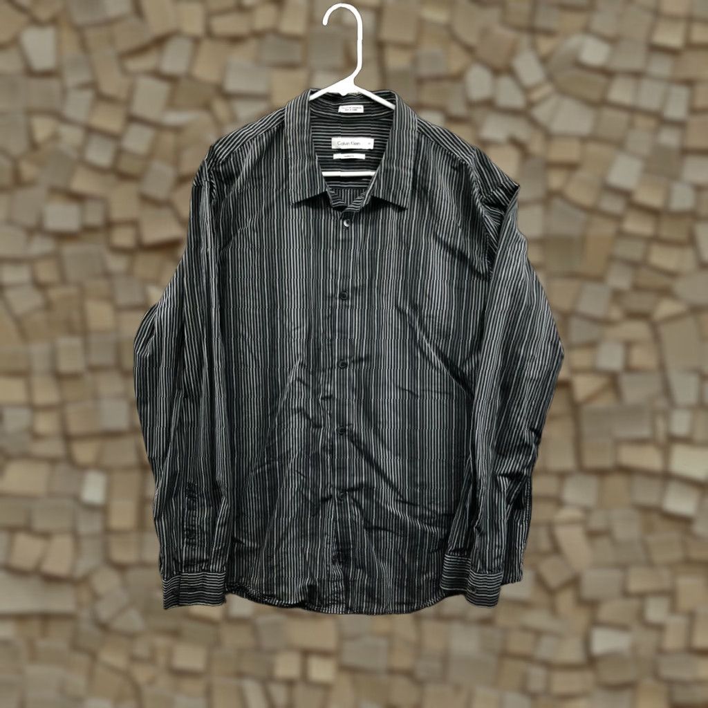 Calvin Klein Calvin Klein Shirt XL/XXL Mens Black Gray Striped Long Sleeve Spread Collar Button-Up Casual Size US XXL / EU 58 / 5 - 1 Thumbnail