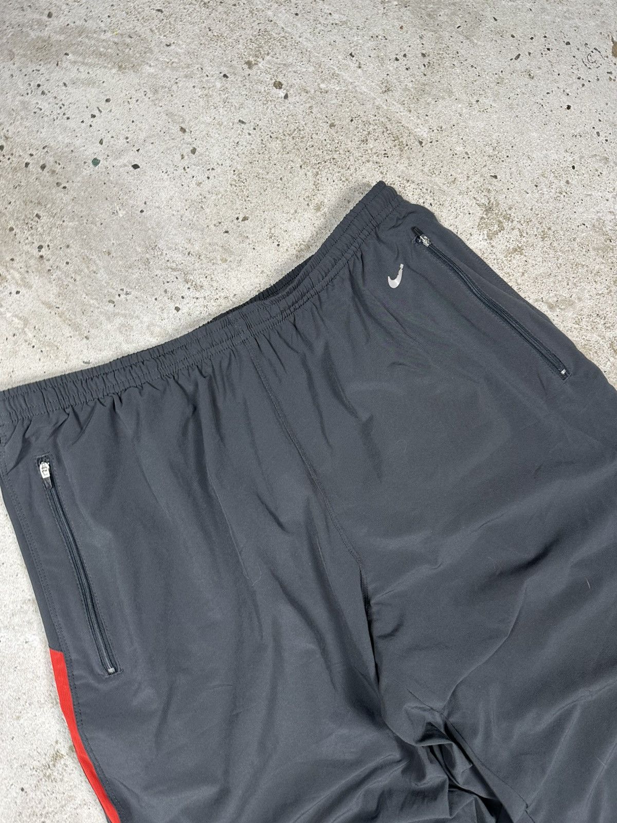 Nike × Vintage Vintage Y2K Nike Grey Baggy Track Pants Swoosh Size US 34 / EU 50 - 7 Thumbnail