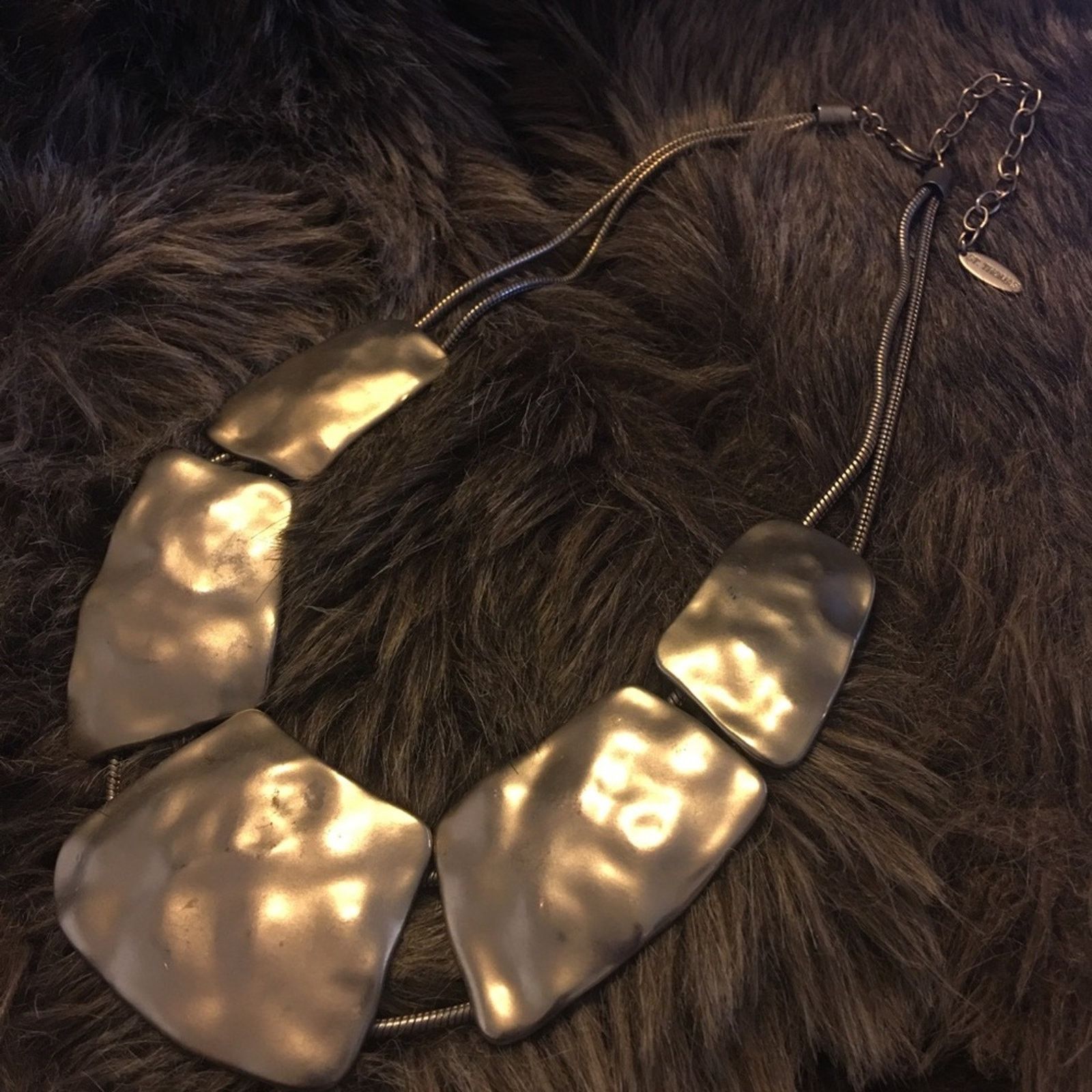 Jewelry St Thomas bold medieval hammered disc necklace Size ONE SIZE - 6 Thumbnail