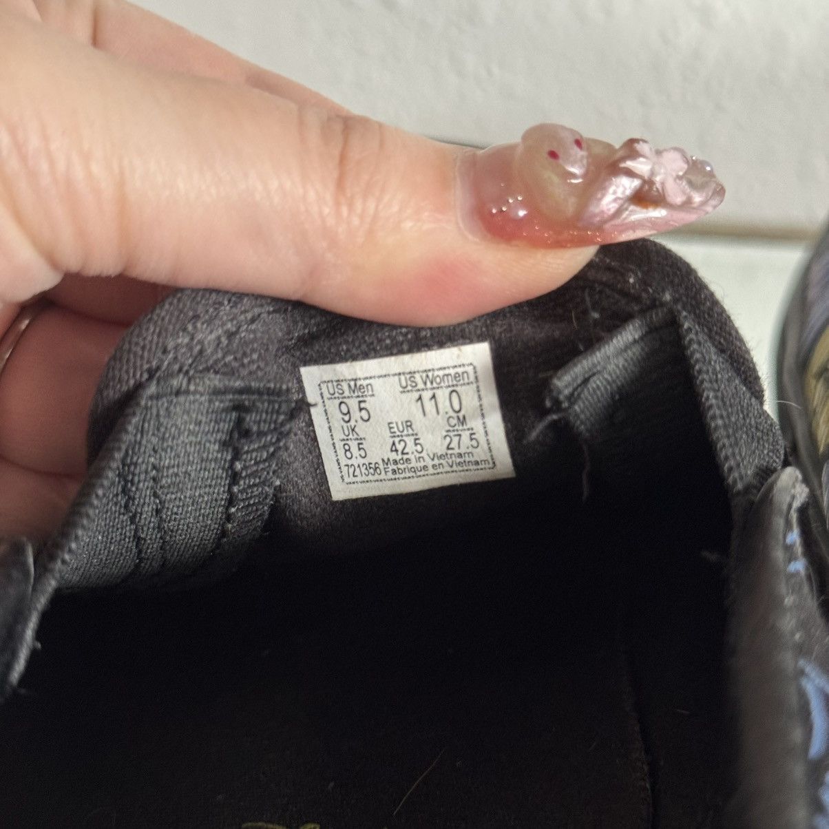Vans VANS The Nightmare Before Christmas Oogie Boogie Sneakers Size US 9.5 / EU 42-43 - 11 Thumbnail