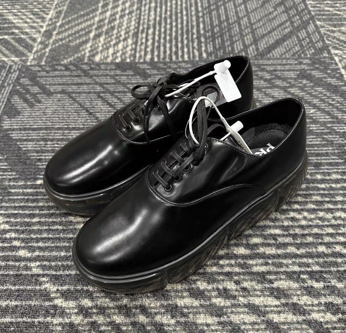 Prada Prada Black Box Calfskin Transparent Platform Loafers J42 Size US 6.5 / IT 36.5 - 1 Thumbnail