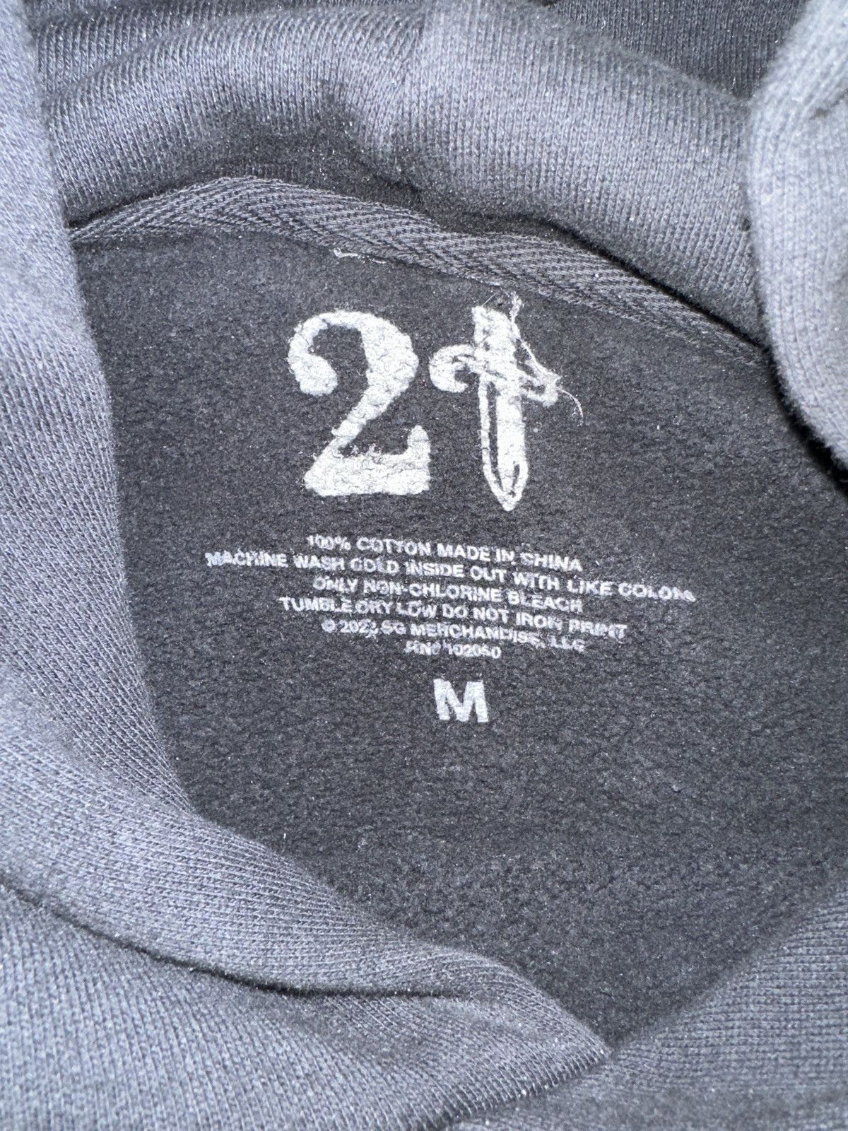 21 Savage 21 savage x Drake it’s all a blur tour dagger hoodie Size US M / EU 48-50 / 2 - 3 Thumbnail