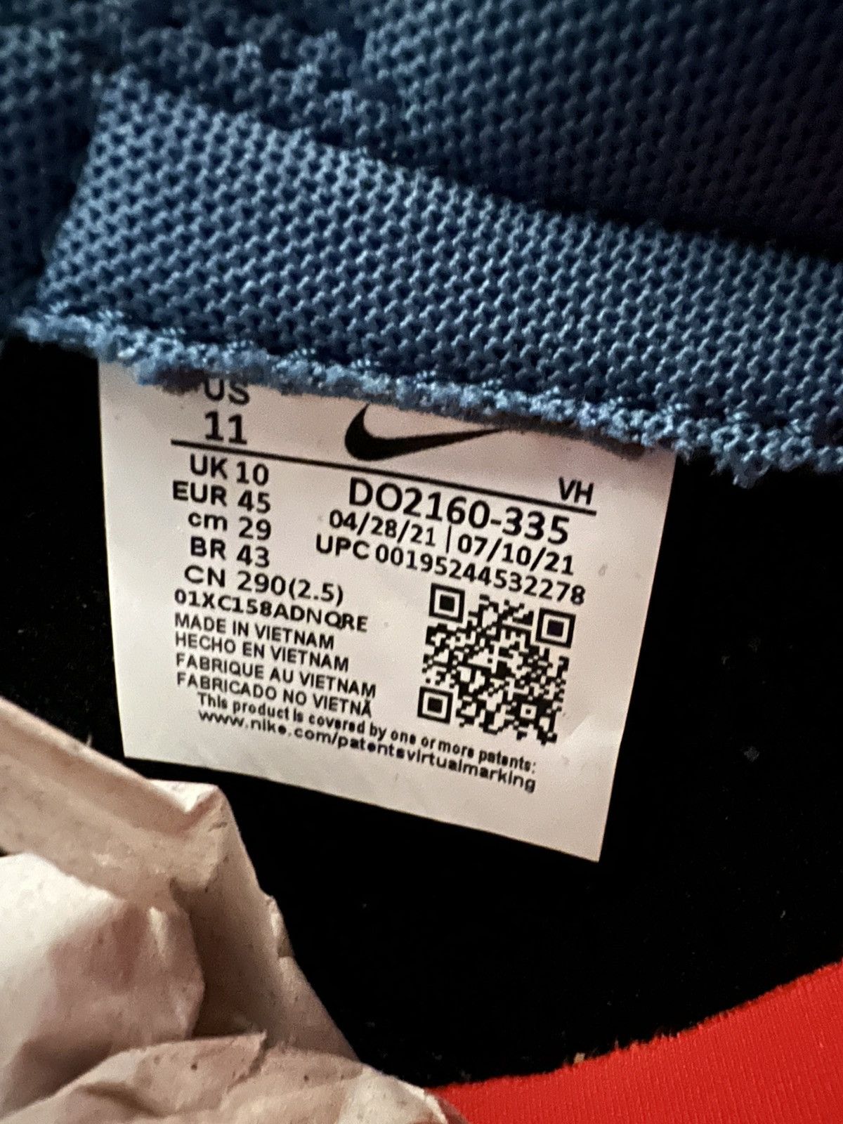 Nike Nike siempre familia dunk Size US 11 / EU 44 - 6 Thumbnail