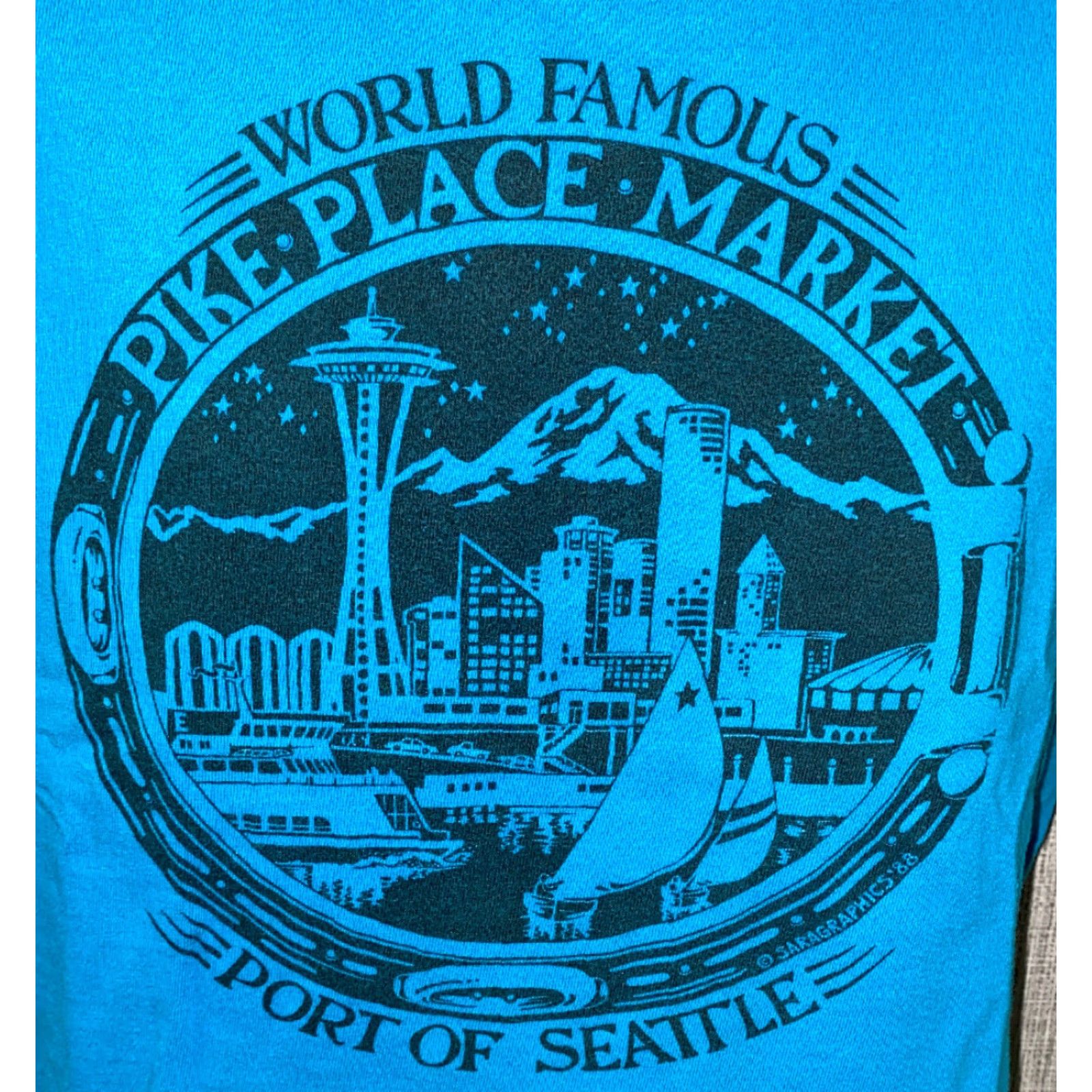 Market VINTAGE Vtg 1988 Saragraphics Beefy-T Mens Blue Pike Place Market Graphic T-Shirt Size S Size US S / EU 44-46 / 1 - 2 Thumbnail