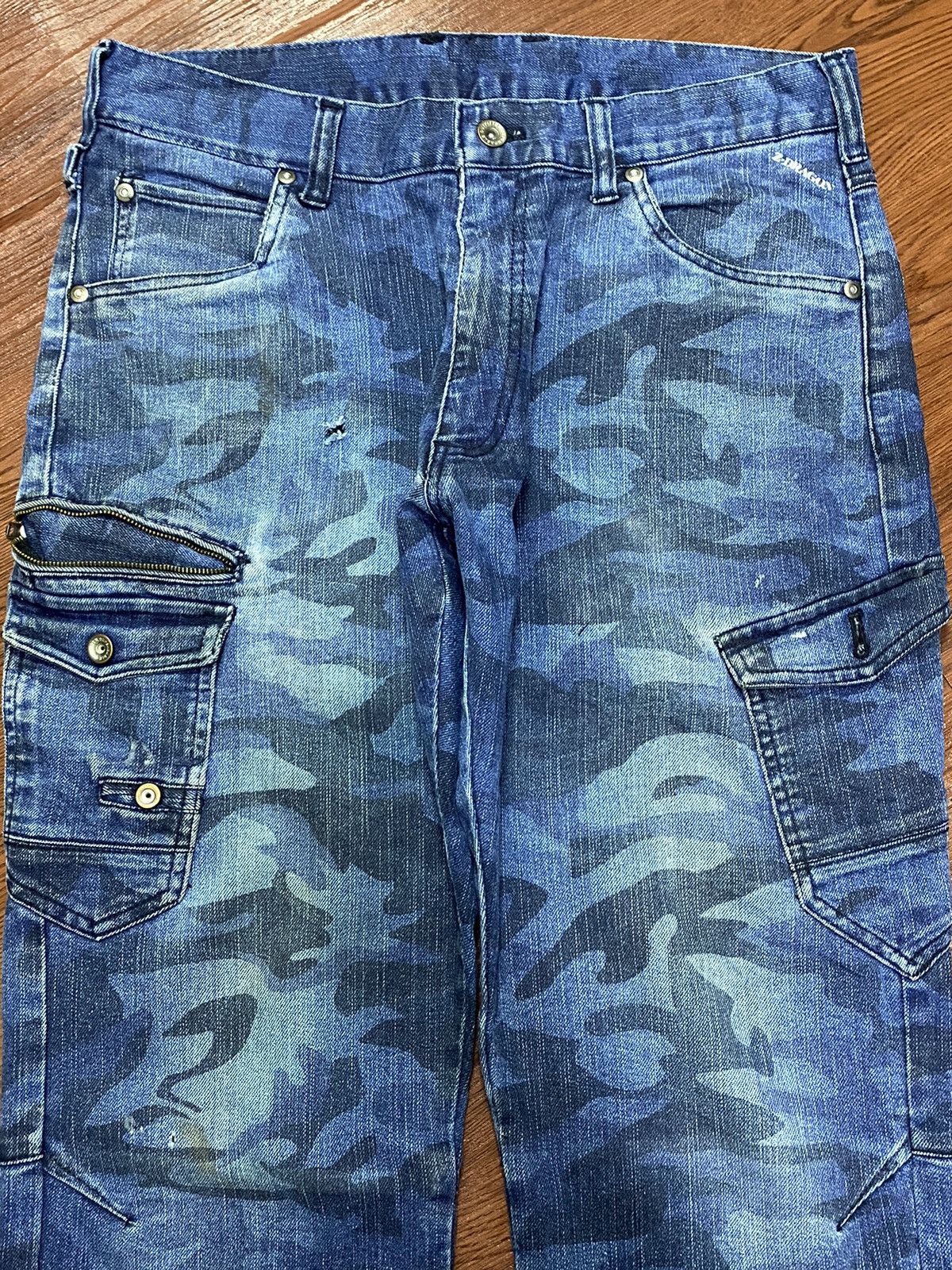 Japanese Brand Vintage Blue camo Loose Jeans Size US 33 - 3 Thumbnail