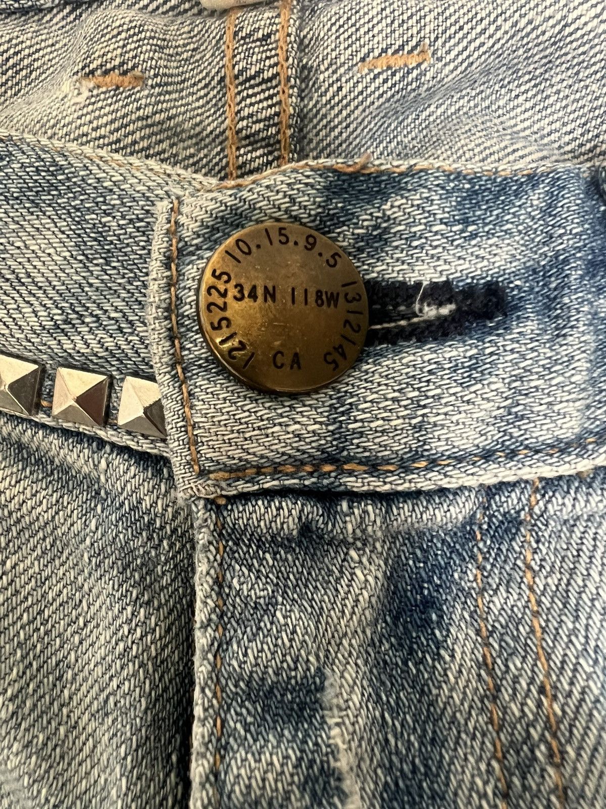 Current/Elliot Vintage denim shorts with studs Current Elliot Size 23" - 3 Thumbnail