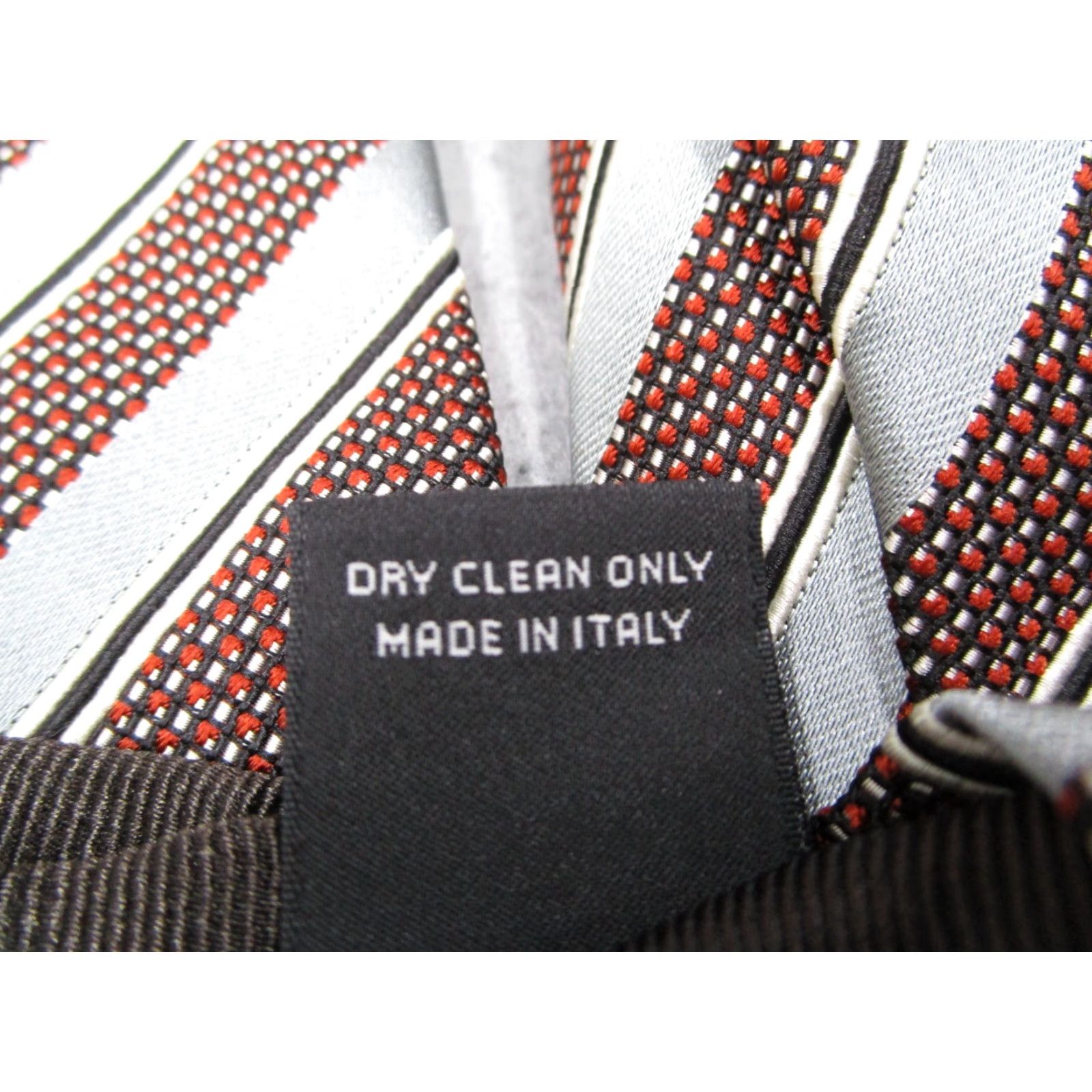 Ermenegildo Zegna Ermenegildo Zegna Men's Classic Gray Red Striped Silk Tie Made in Italy User: Ermenegildo Zegna Men's Classic Gray Red Striped Silk Tie Made in Italy Size ONE SIZE - 7 Thumbnail