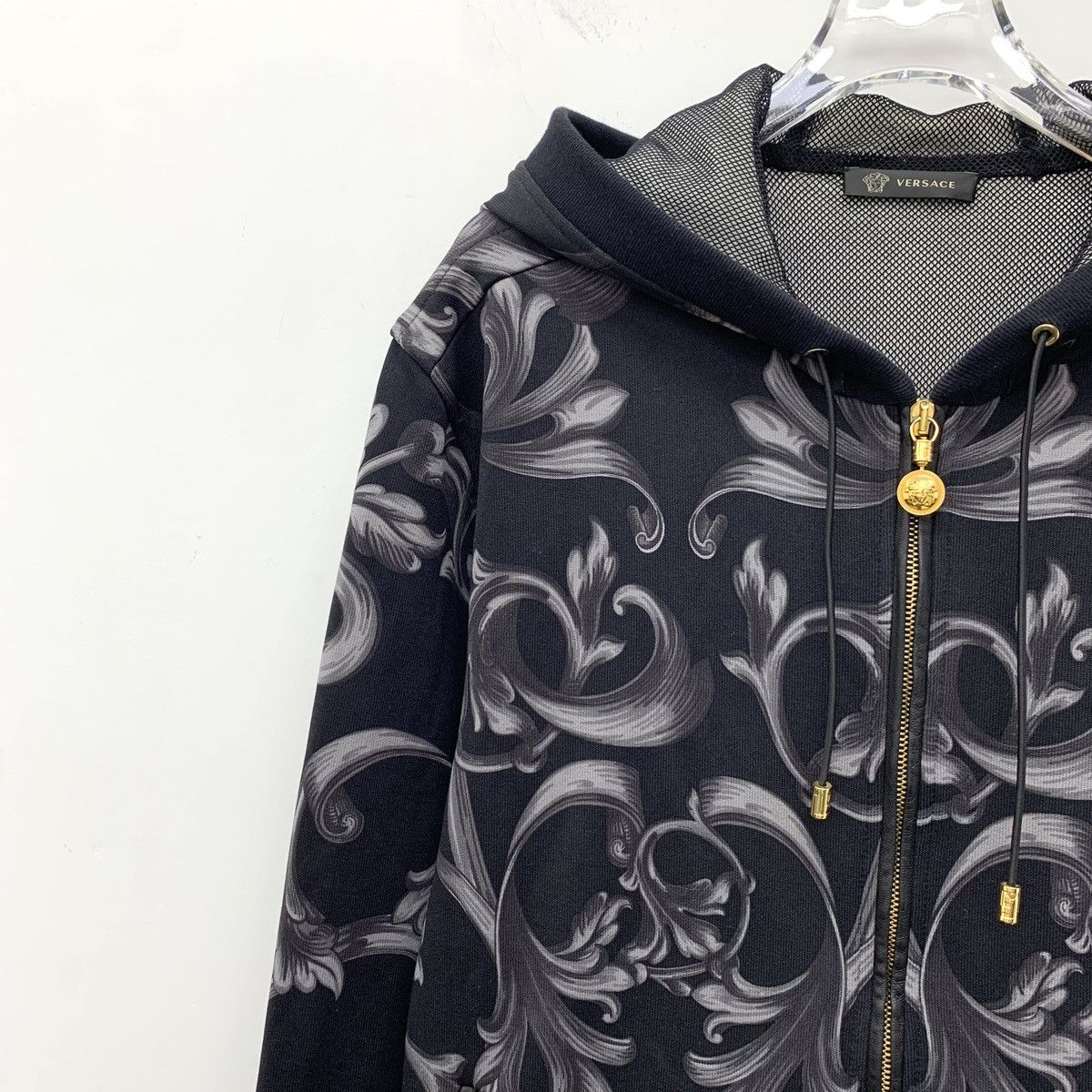 Versace Versace Colorblocked Floral All Over Print Cotton Sweatshirt Size M / US 6-8 / IT 42-44 - 3 Thumbnail