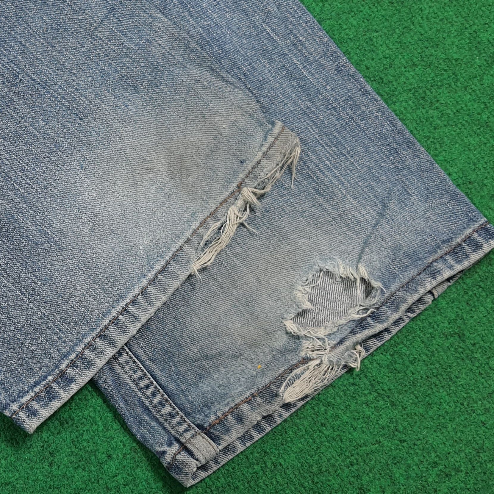 Levi's Vintage Levi's 569 Loose Straight Distressed Jeans C280N18 Size US 34 / EU 50 - 8 Thumbnail
