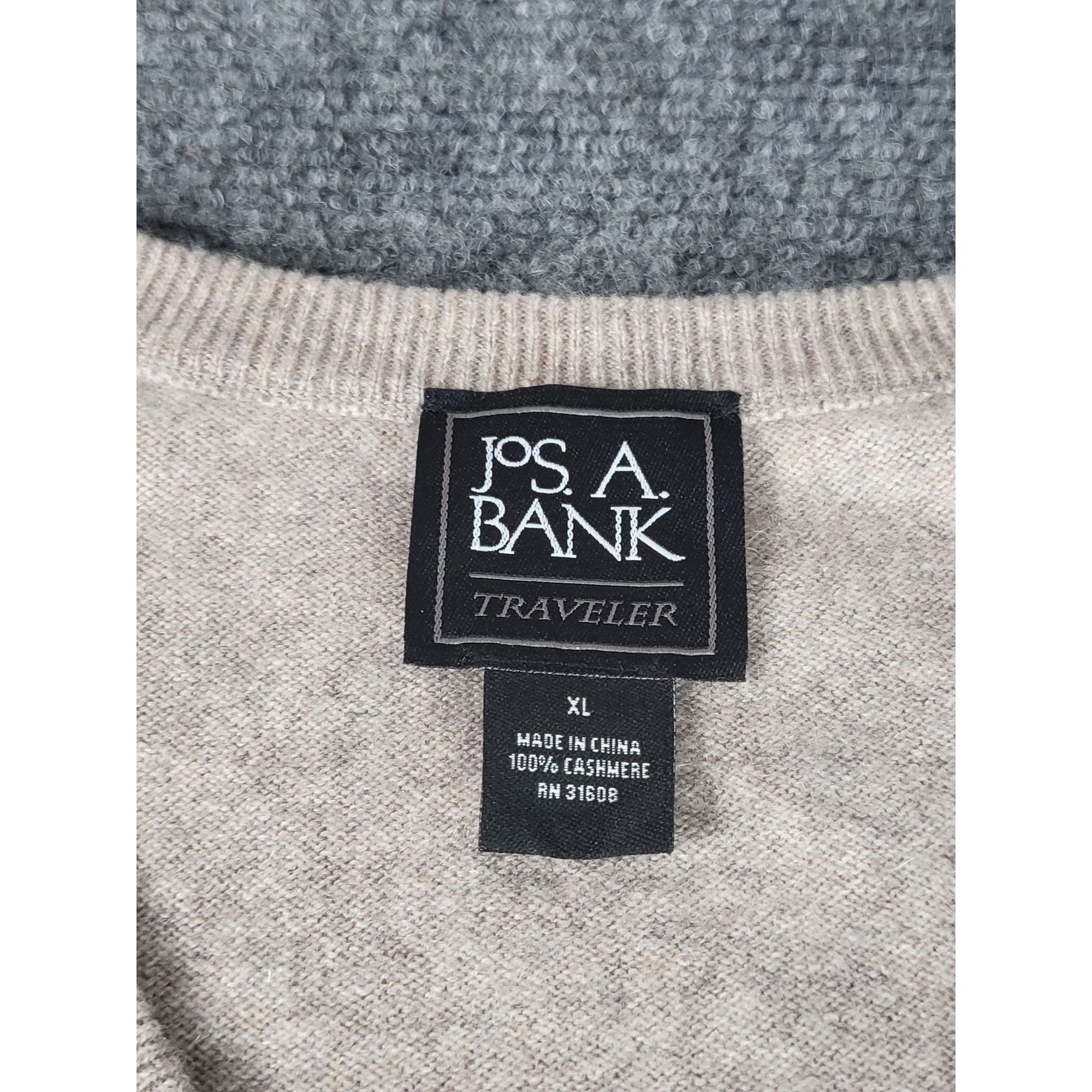 Jos. A. Bank Jos A. Bank Traveler Cashmere Sweater Men Sz XL Tight Knit V Size US XL / EU 56 / 4 - 6 Thumbnail