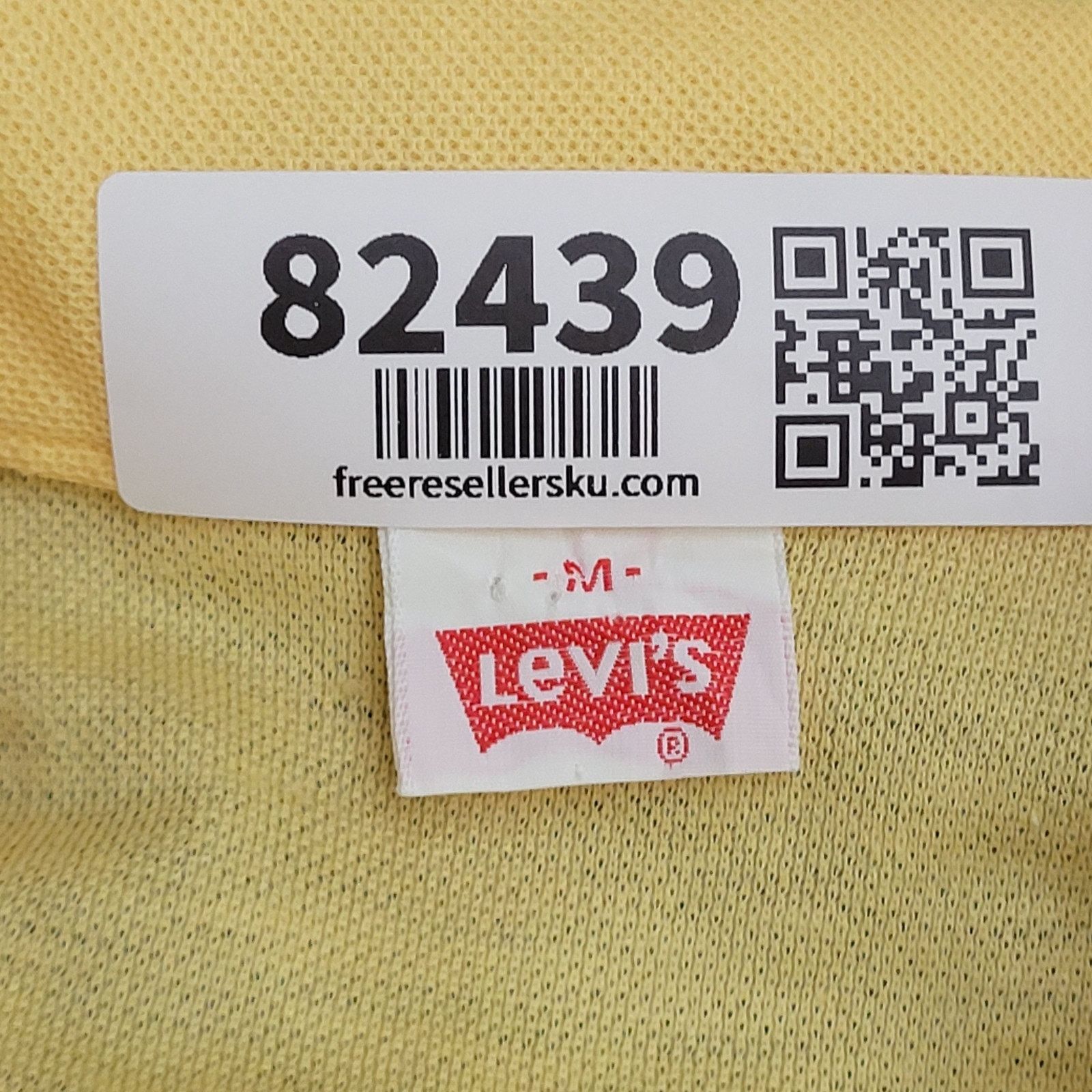 Levi's VTG LEVIS Polo Shirt M Fitted Yellow USA Preppy Disco 70s Size US M / EU 48-50 / 2 - 9 Thumbnail
