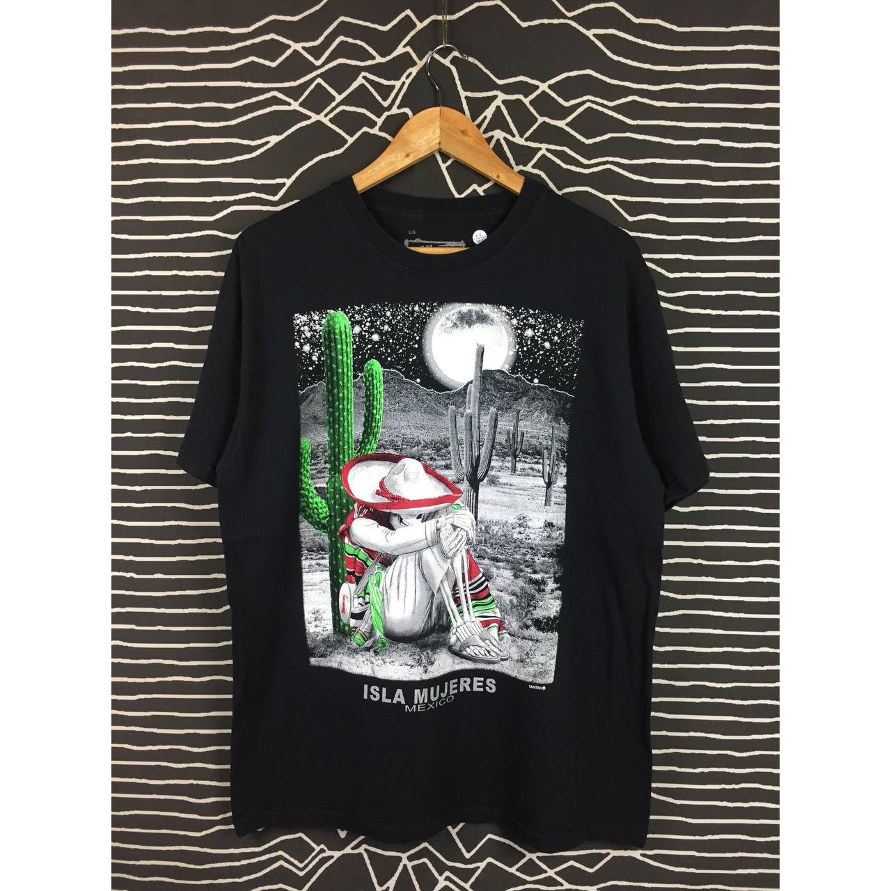 Vintage Isla Mujeres Mexico Skeleton On Desert Graphic Tee Size US L / EU 52-54 / 3 - 1 Thumbnail