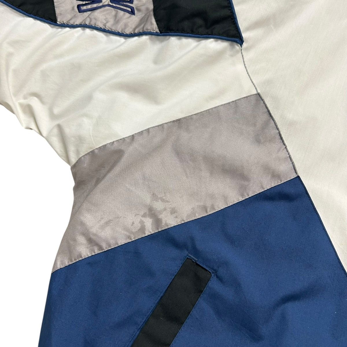 NCAA VTG 90s NCAA NEVADA WOLFPACK PRO PLAYER HOODED PUFFER JACKET Size US XL / EU 56 / 4 - 11 Thumbnail