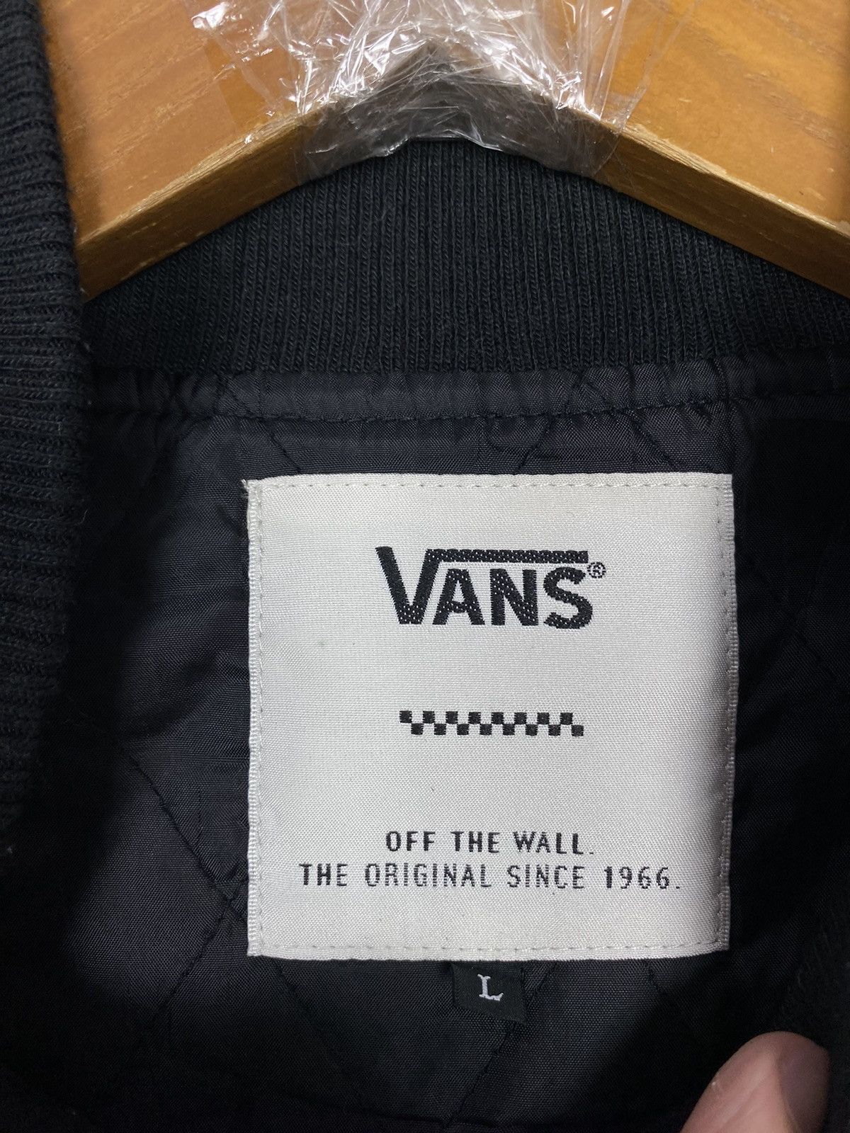 Vans Rare‼️ Vans Off The Wall Wool Varsity Embroidery Big Logo Size US M / EU 48-50 / 2 - 7 Thumbnail