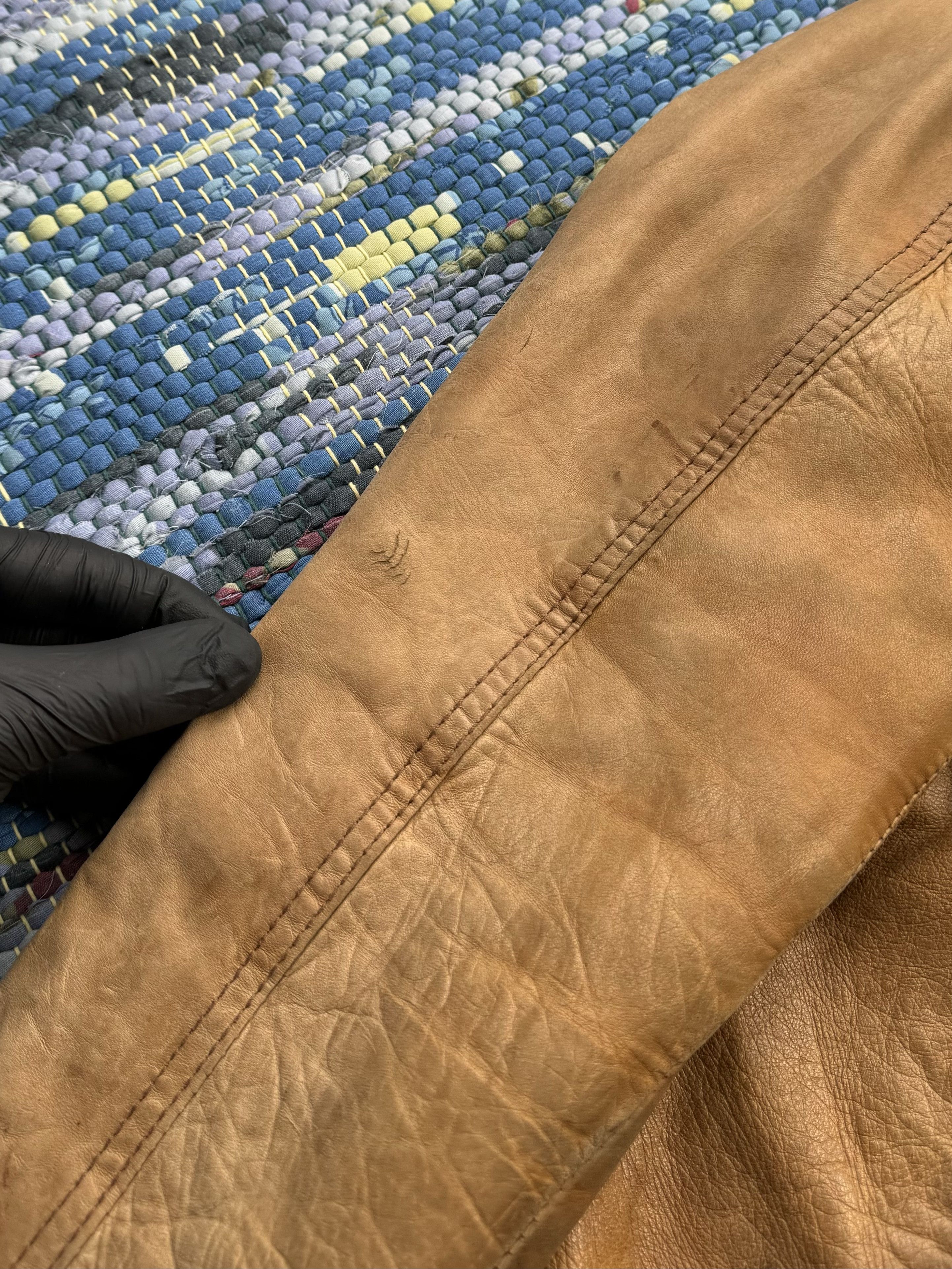 Vintage Vintage Faded Leather Jacket A517(285)D15 Size US XL / EU 56 / 4 - 7 Thumbnail