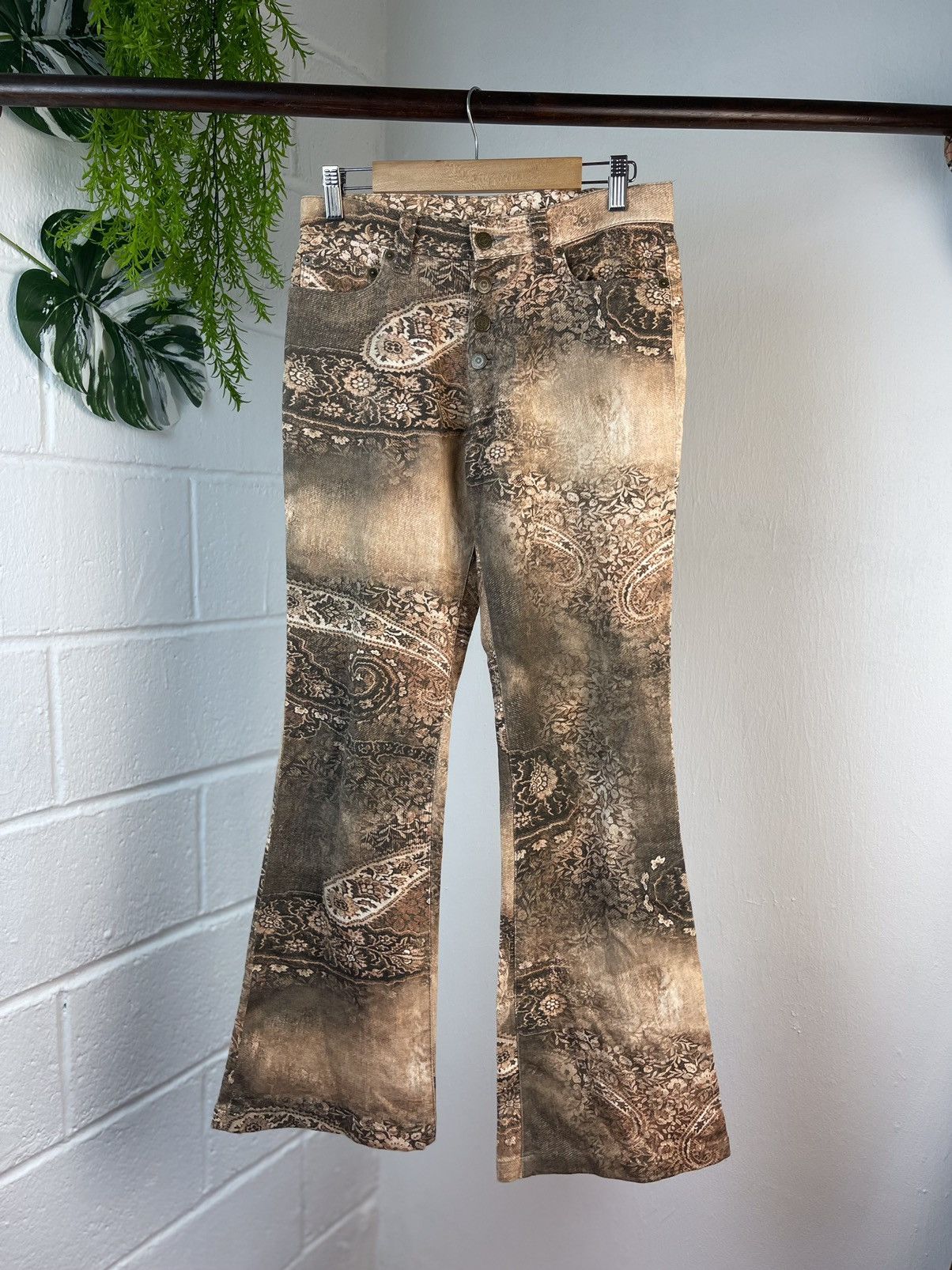 If Six Was Nine × Le Grande Bleu (L.G.B.) × Tornado Mart 2000s Tornado Mart Flare Fullprint Pants Size US 28 / EU 44 - 2 Thumbnail