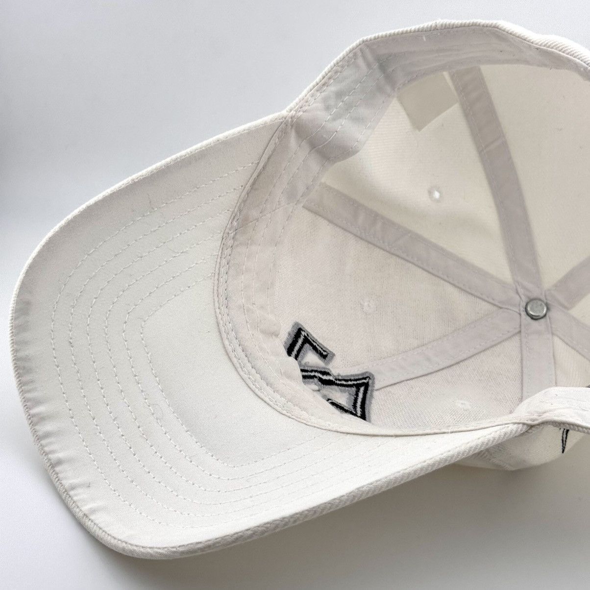 Vintage Rain Rain’s Coming World Tour Concert Cap KPop Vintage Merch Size ONE SIZE - 11 Thumbnail
