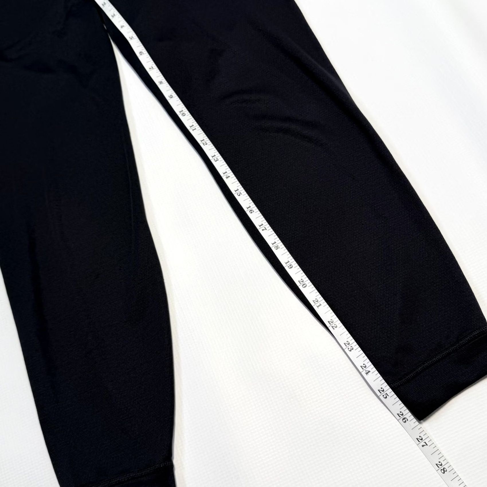 Patagonia VINTAGE Patagonia Capilene Base Layer Pants Womens Small Black 90s Capilene Base Layer Tapered Leg Ankle Pockets? No pockets. Size 28" / US 6 / IT 42 - 4 Thumbnail