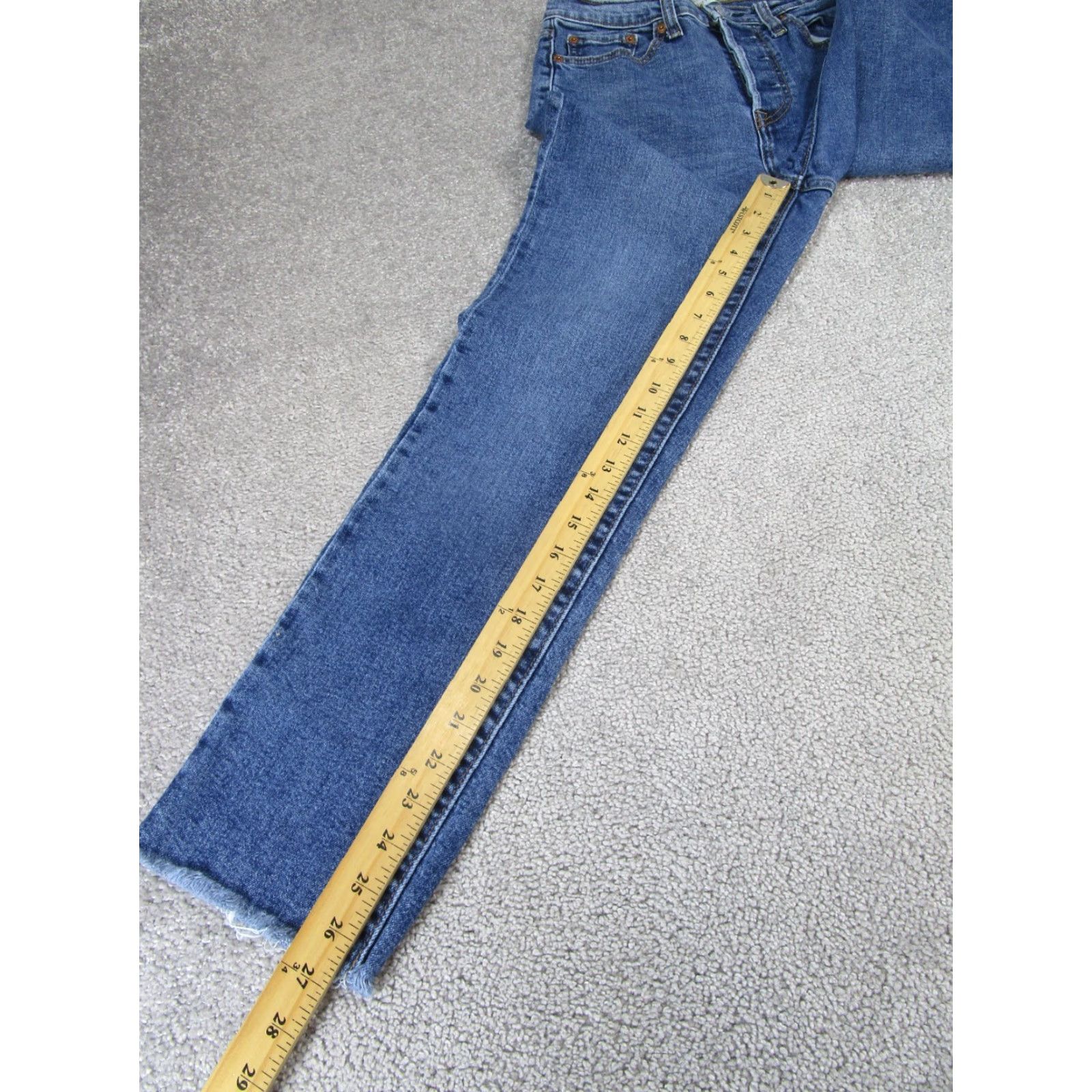 Levi's VINTAGE Levi's Jeans Womens 27 Straight Fit Medium Dark Wash Denim Ripped 90s Girls Size 27" / US 4 / IT 40 - 4 Thumbnail