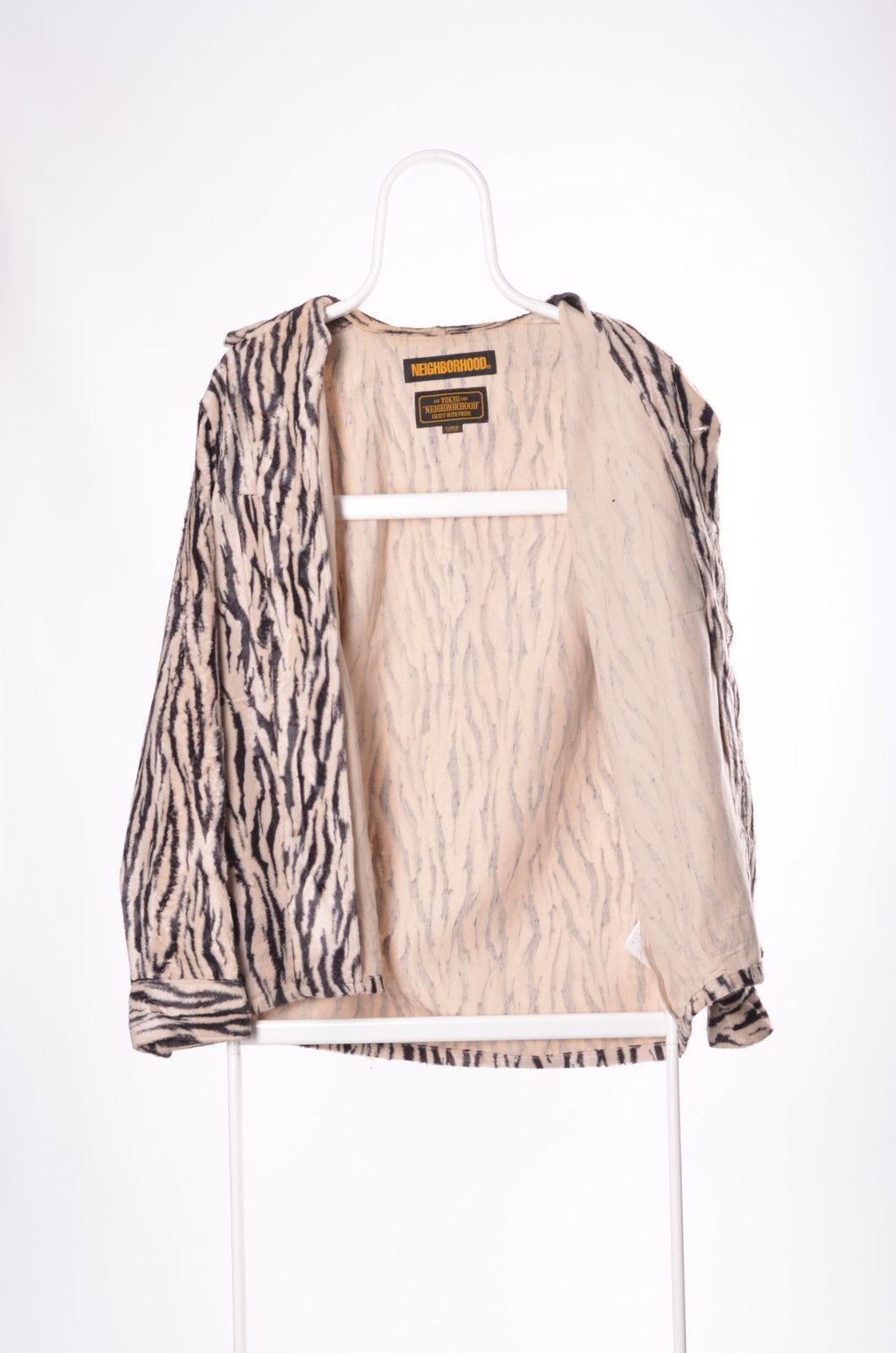 Neighborhood Neighborhood fur r-shirt luxury tiger camo size Size US L / EU 52-54 / 3 - 9 Thumbnail