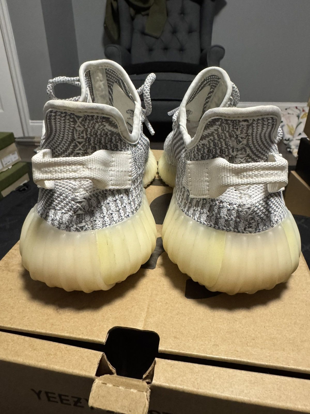 Adidas × Yeezy Adidas Yeezy Boost 350 V2 static non-reflective sz 6Y Size US 6 / EU 39 - 4 Thumbnail