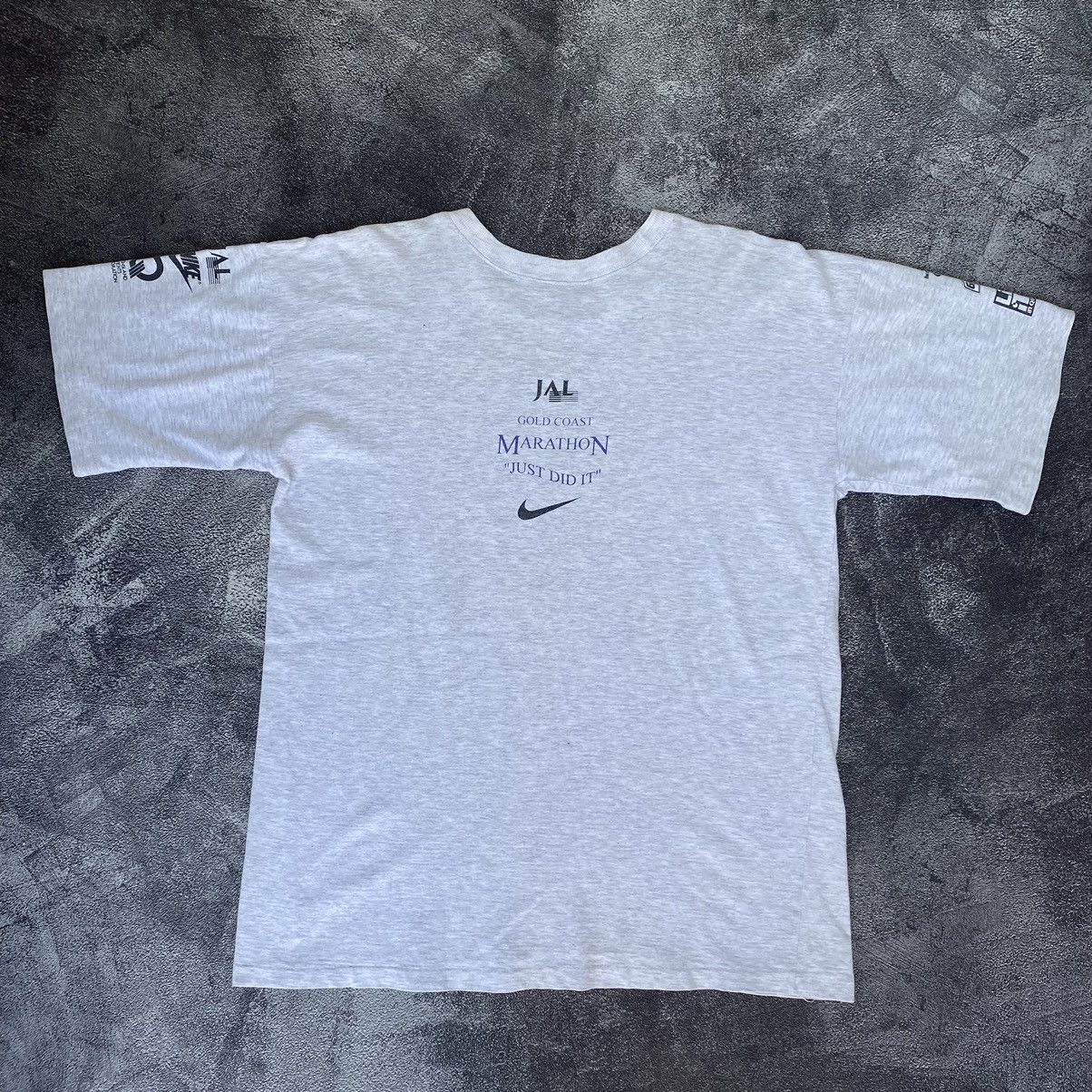 Nike × Vintage Vintage Rare Gold Coast Nike 1994 Australia Marathon Tee Size US L / EU 52-54 / 3 - 6 Thumbnail