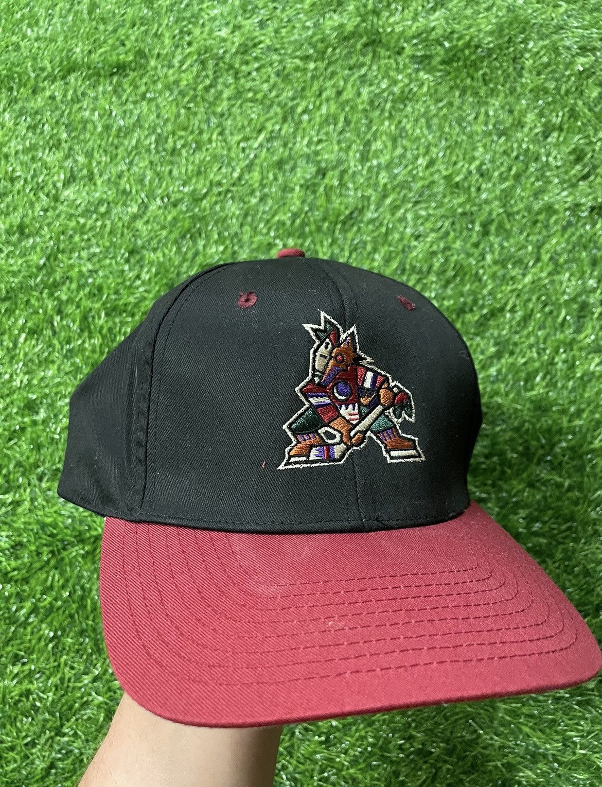 Vintage coyotes hat sales