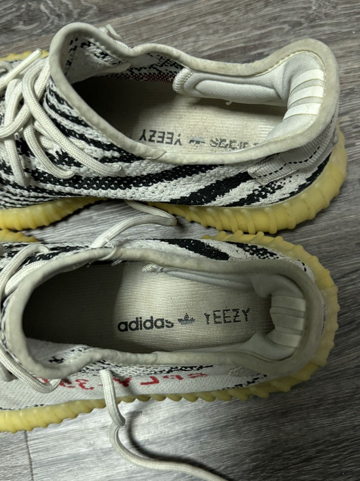 Other Adidas Yeezy boost 350v2 Zebra Size US 9 / EU 42 - 5 Thumbnail