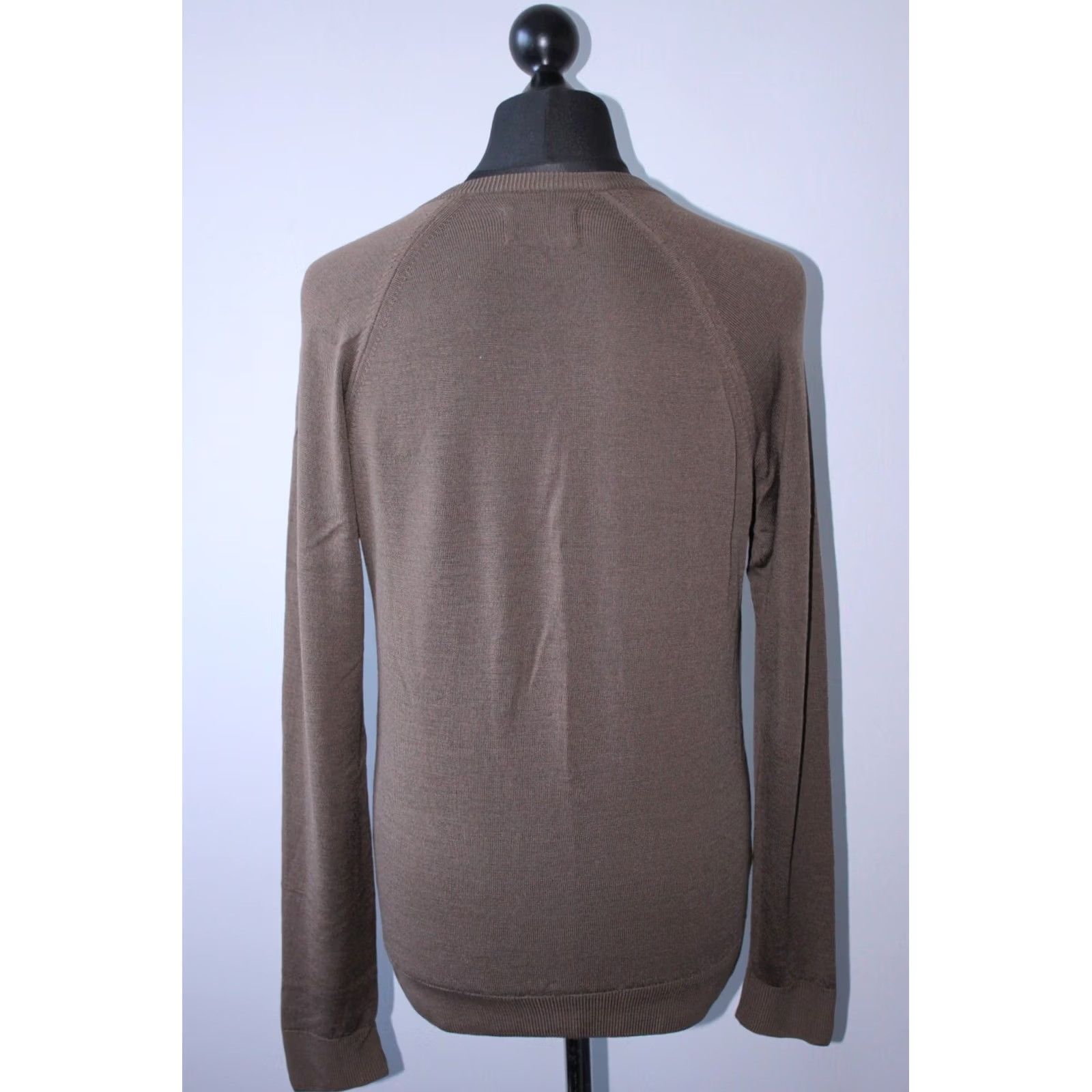 Fred Perry Fred Perry Jumper Mens Wool Pullover Brown Size 40 Size US L / EU 52-54 / 3 - 4 Thumbnail
