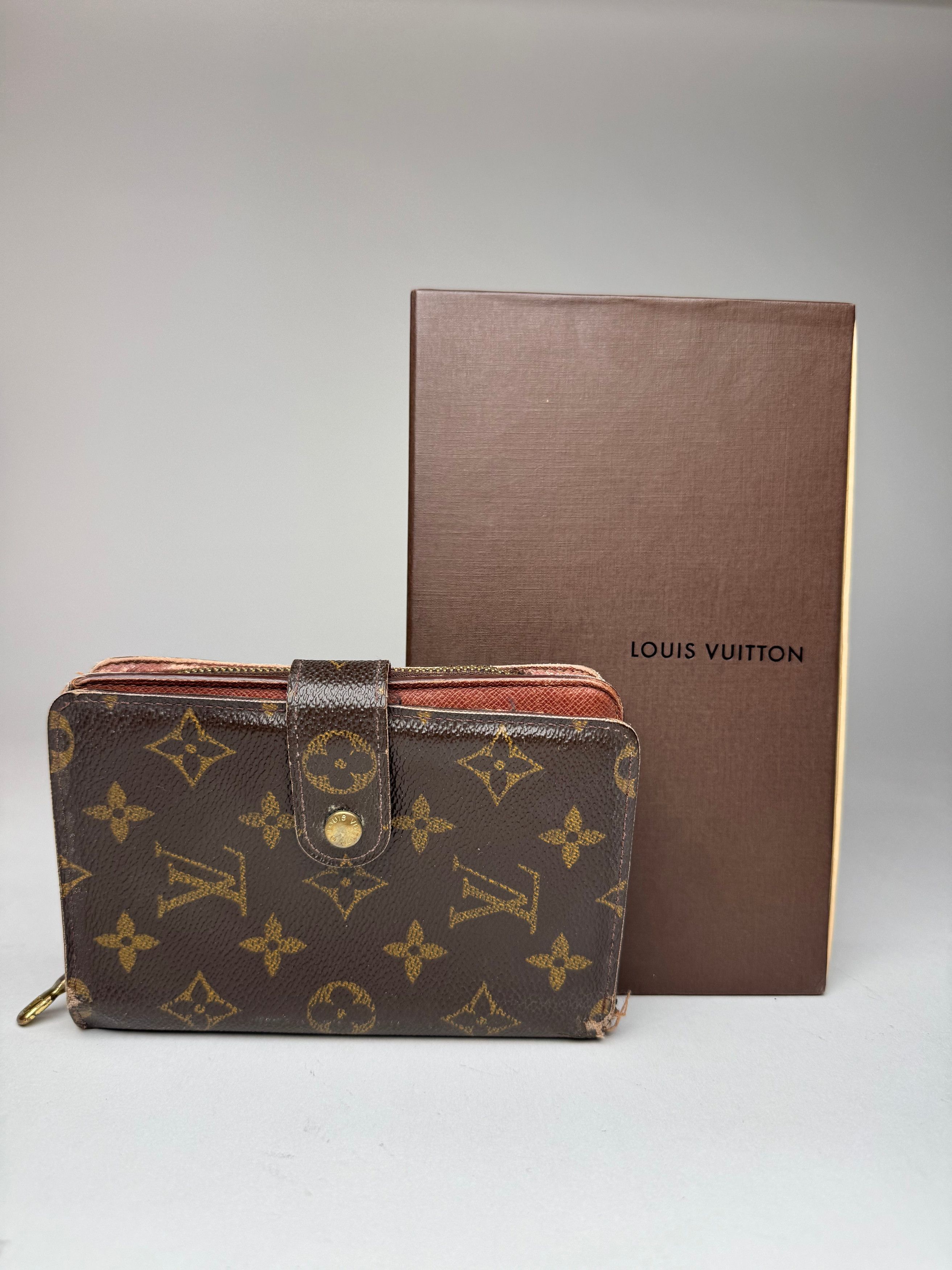 Louis Vuitton Vintage Leather Monogram Wallet Brown Size ONE SIZE - 1 Thumbnail