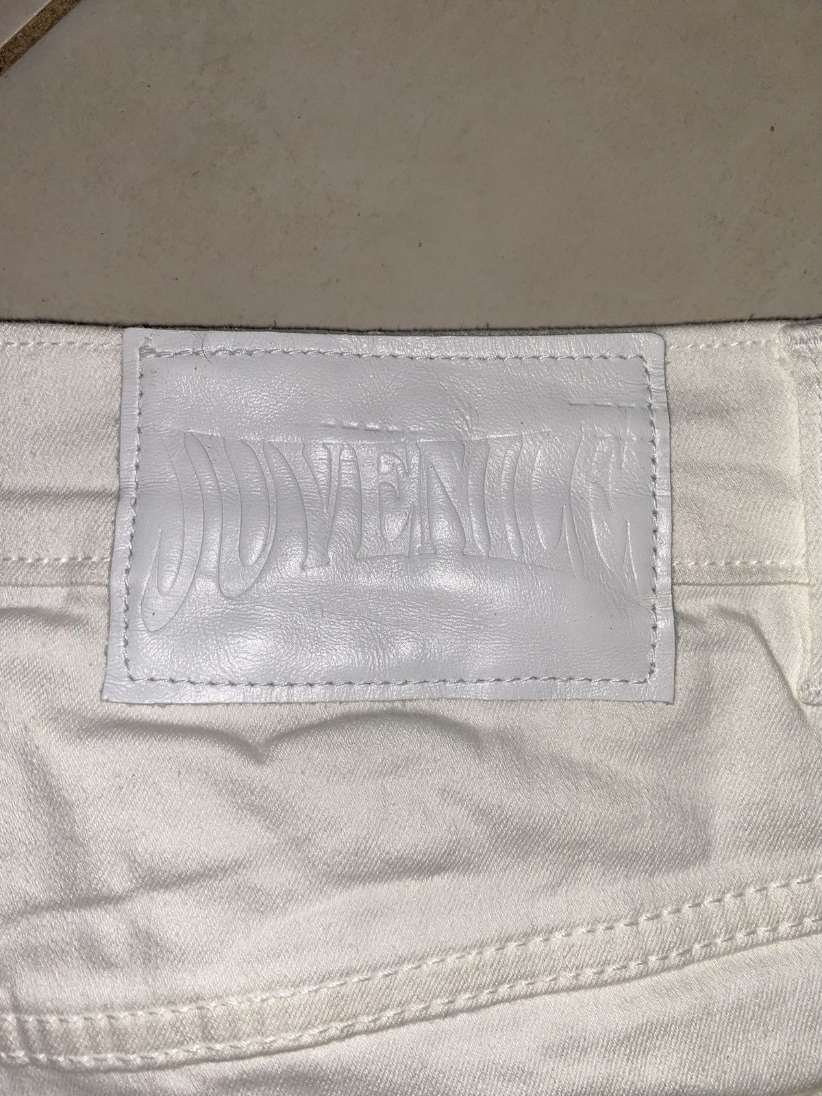 Other Juvenile white rhinestone jeans Size US 40 / EU 56 - 3 Thumbnail