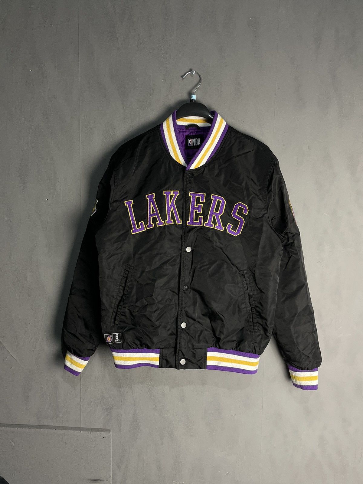 NBA L.A. Lakers Bomber Jacket Size US S / EU 44-46 / 1 - 1 Thumbnail