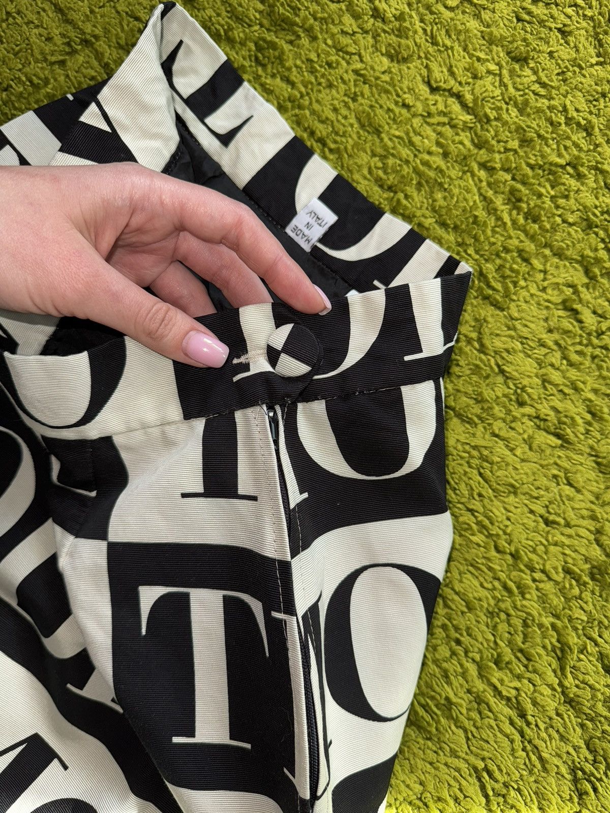 Moschino Moschino Cheap & Chic 1990s vtg archive Ti Amo Ti Odio skirt Size 34" / US 12 / IT 48 - 5 Thumbnail
