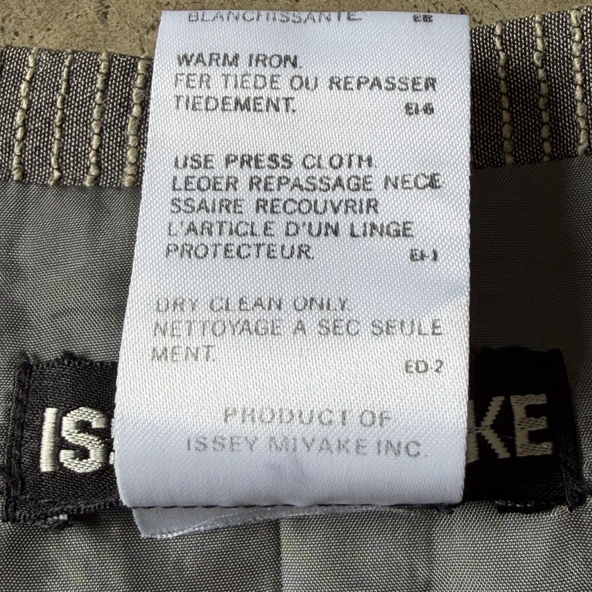 Issey Miyake Issey Miyake - Vintage Striped Detailed Stitch Vest Size US M / EU 48-50 / 2 - 6 Thumbnail