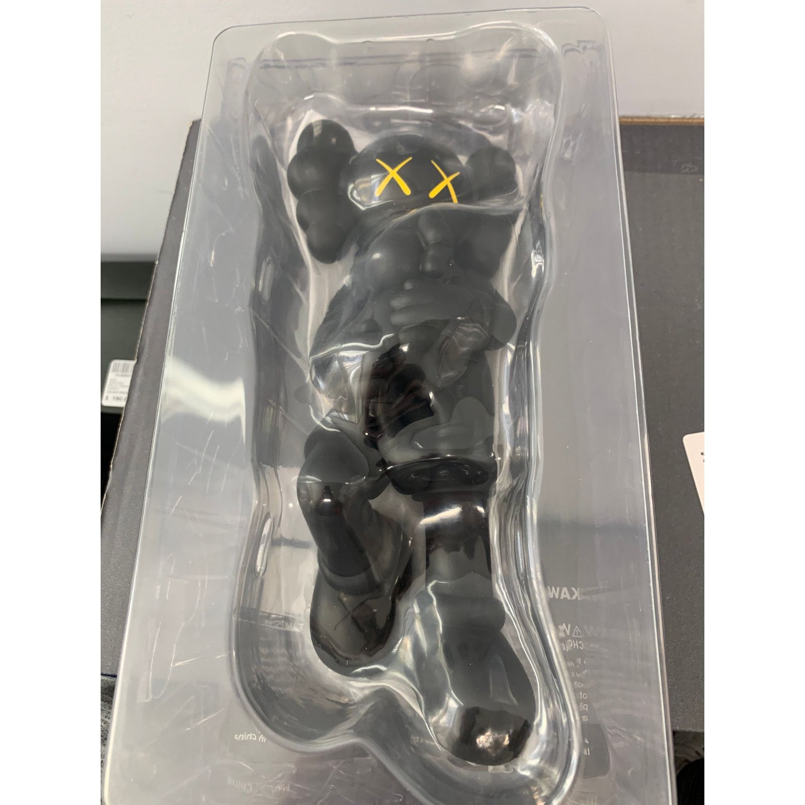 Kaws KAWS Holiday Singapore Vinyl Figure Black NEW SHIPS NOW Size ONE SIZE - 2 Thumbnail