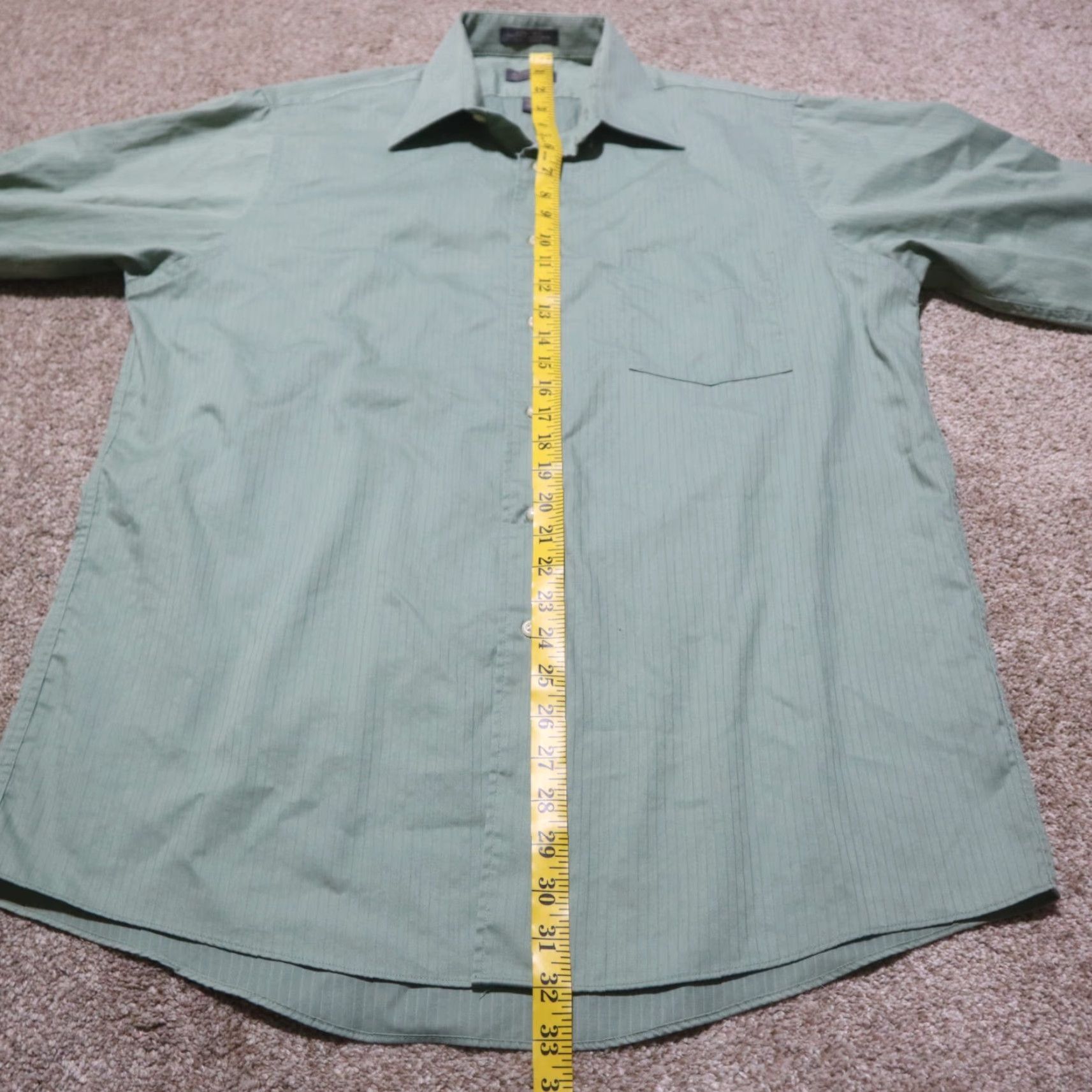 Arrow Arrow Green Satin Twill Long Sleeve Shirt Men's L Regular 16 34/35 Button-Front Cotton Blend 5-Button 90s Style Mens Size US L / EU 52-54 / 3 - 6 Thumbnail