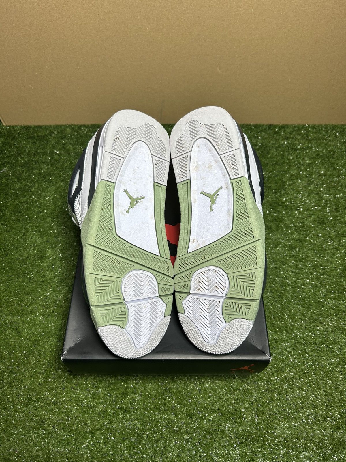 Jordan Brand Jordan 4 Seafoam Size US 10 / IT 40 - 10 Thumbnail