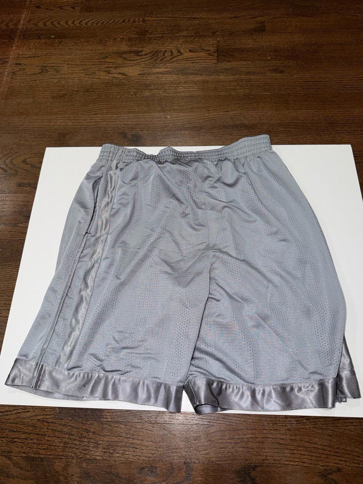 Tek Gear Tek Gear Silver Dazzle Baggy Hoop Shorts Mens LG Y2K 90s Size US 34 / EU 50 - 4 Thumbnail