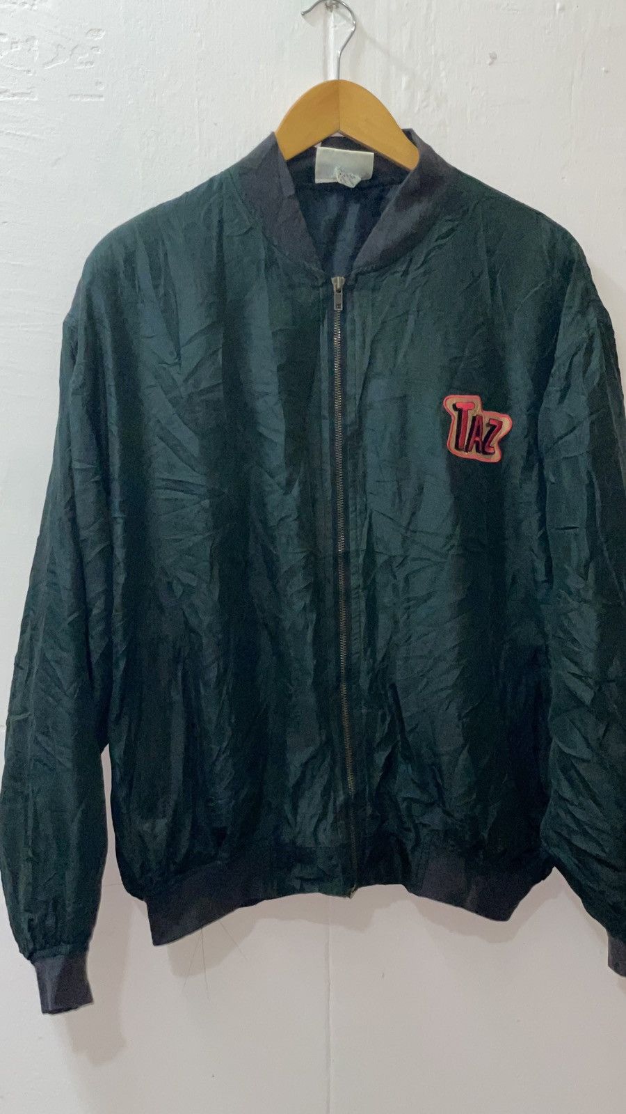Vintage Vtg 90s Taz Looney Tunes Satin Bomber Jacket Size M Size US M / EU 48-50 / 2 - 1 Thumbnail