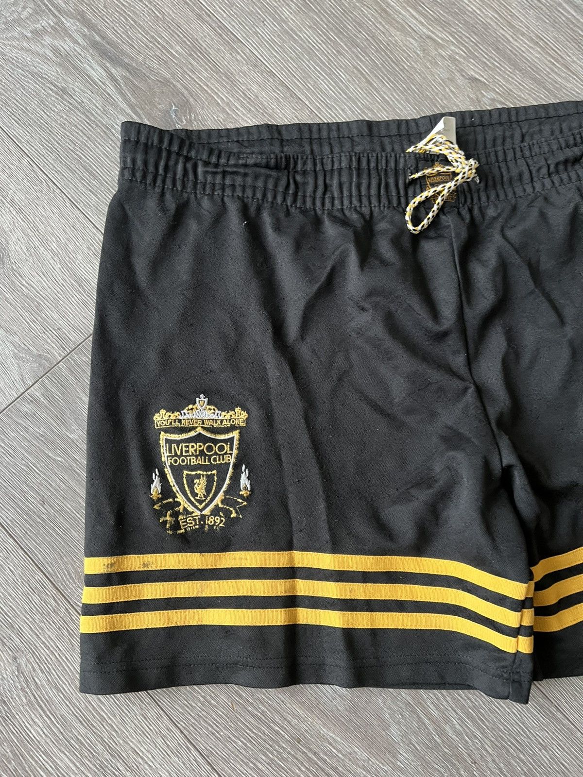 Adidas Vintage 90s Adidas Liverpool Shorts Football Soccer Size US 36 / EU 52 - 5 Thumbnail