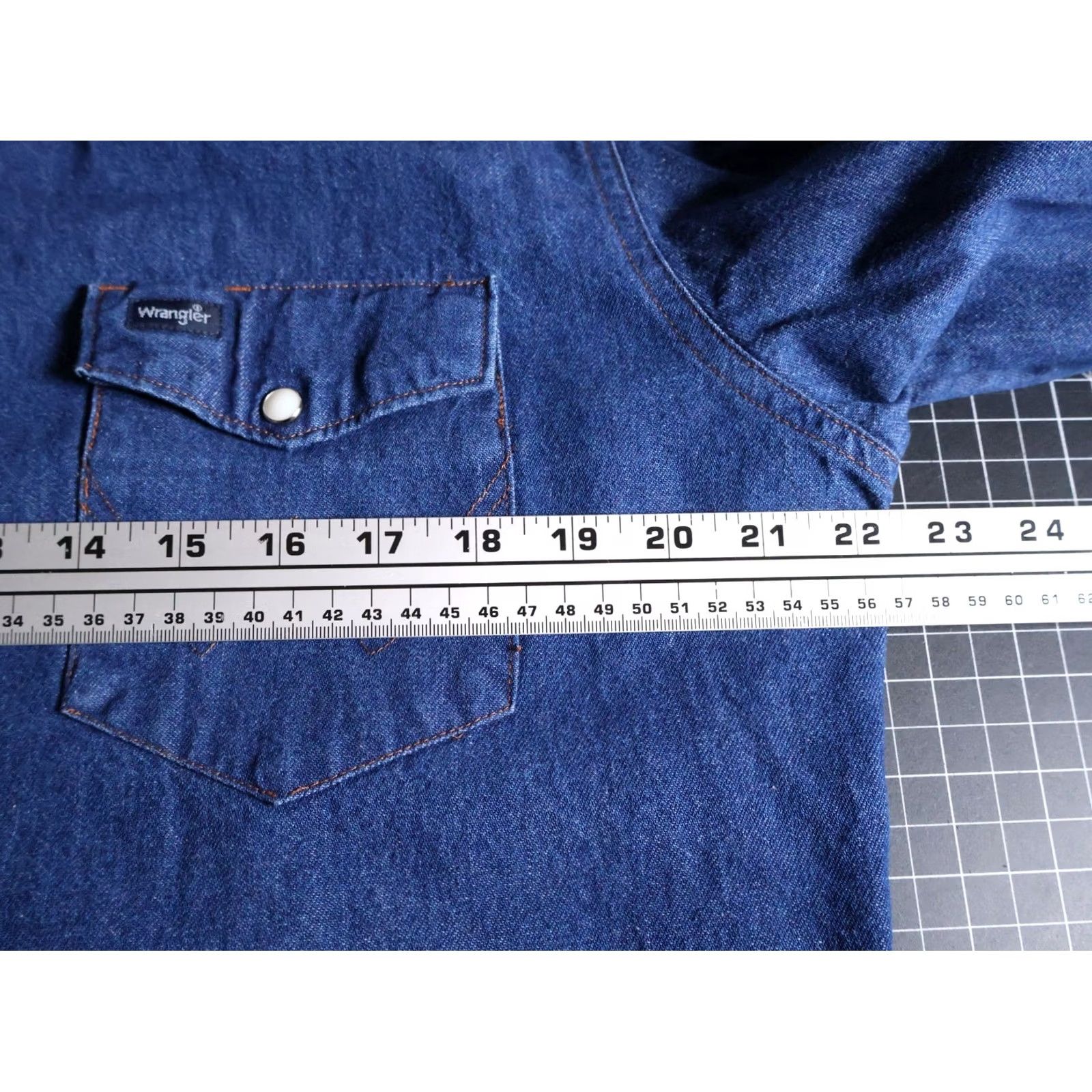 Wrangler VINTAGE Wrangler Denim Western Shirt Men's Medium Blue Pearl Snap Rockabilly Retro Shirt Size US M / EU 48-50 / 2 - 5 Thumbnail