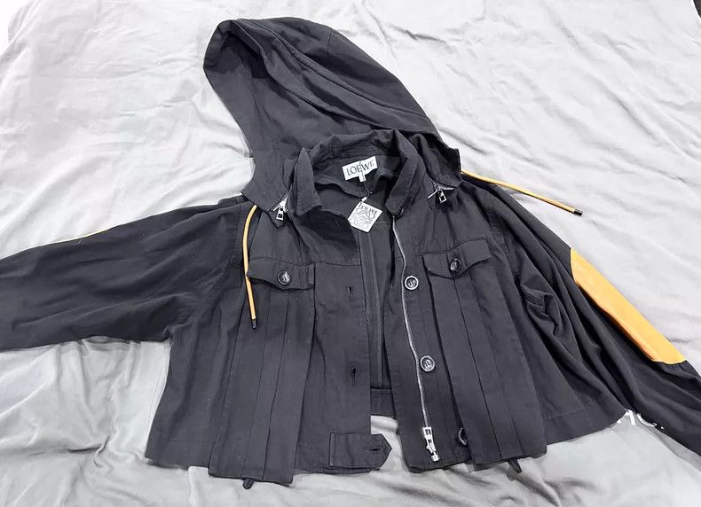 Loewe LOEWE Short coat design Size M / US 6-8 / IT 42-44 - 2 Thumbnail