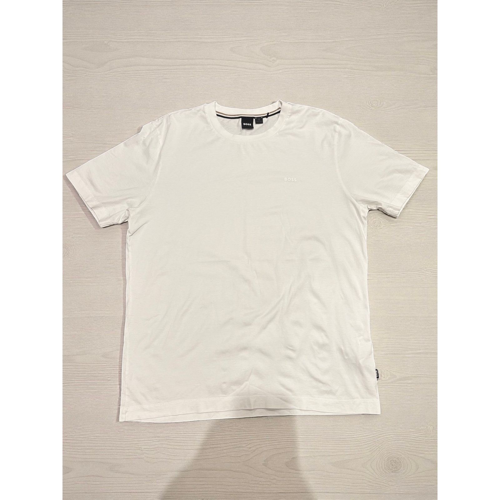 Hugo Boss BOSS Hugo Boss Mens Minimal Logo Tee (White) Size US XL / EU 56 / 4 - 2 Thumbnail