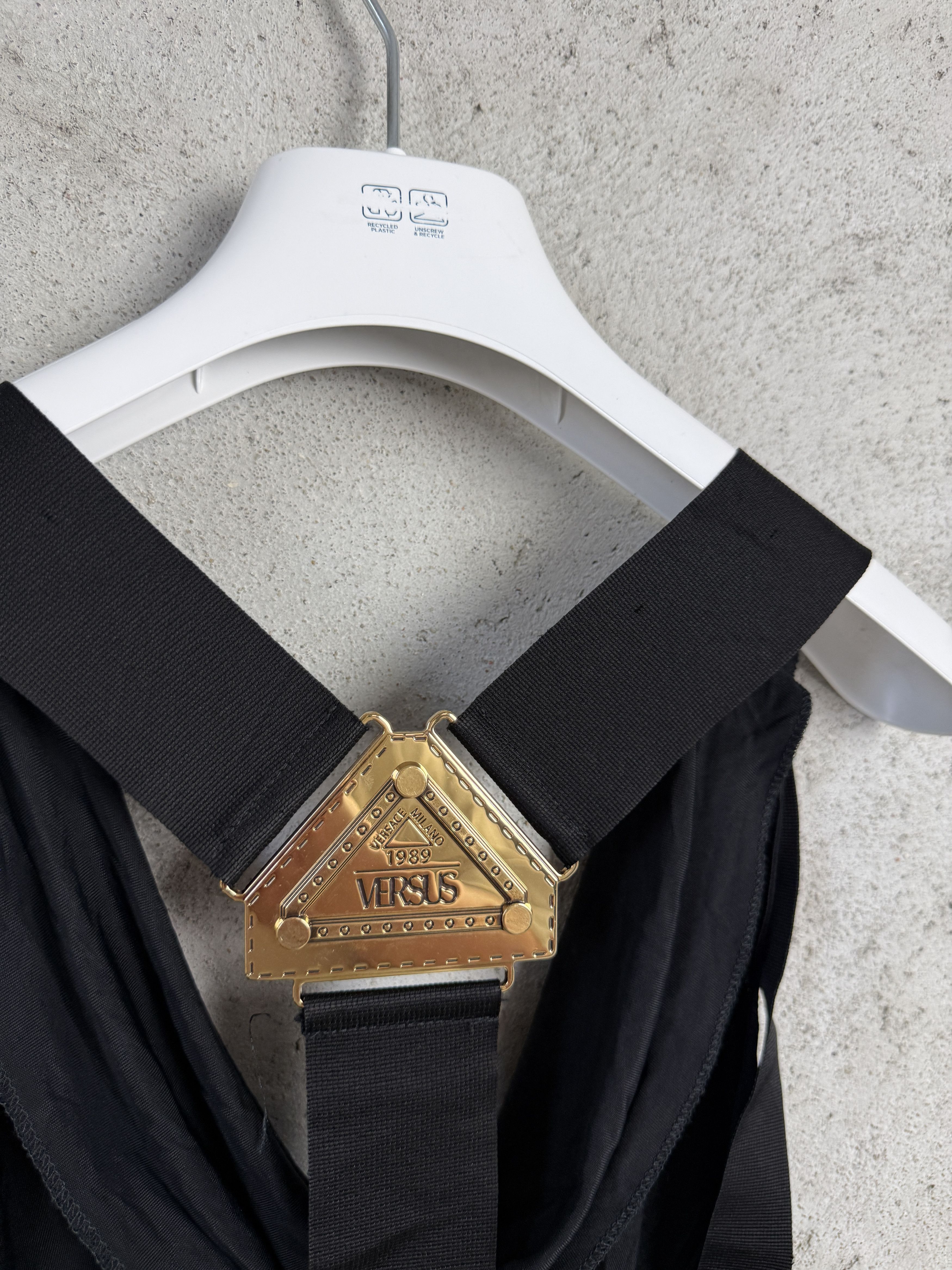Versus Versace Versus Versace tank top blouse gold buckle Size S / US 4 / IT 40 - 3 Thumbnail