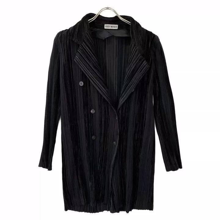 Issey Miyake issey miyake Black velvet double-breasted pleated coat Size US L / EU 52-54 / 3 - 1 Thumbnail