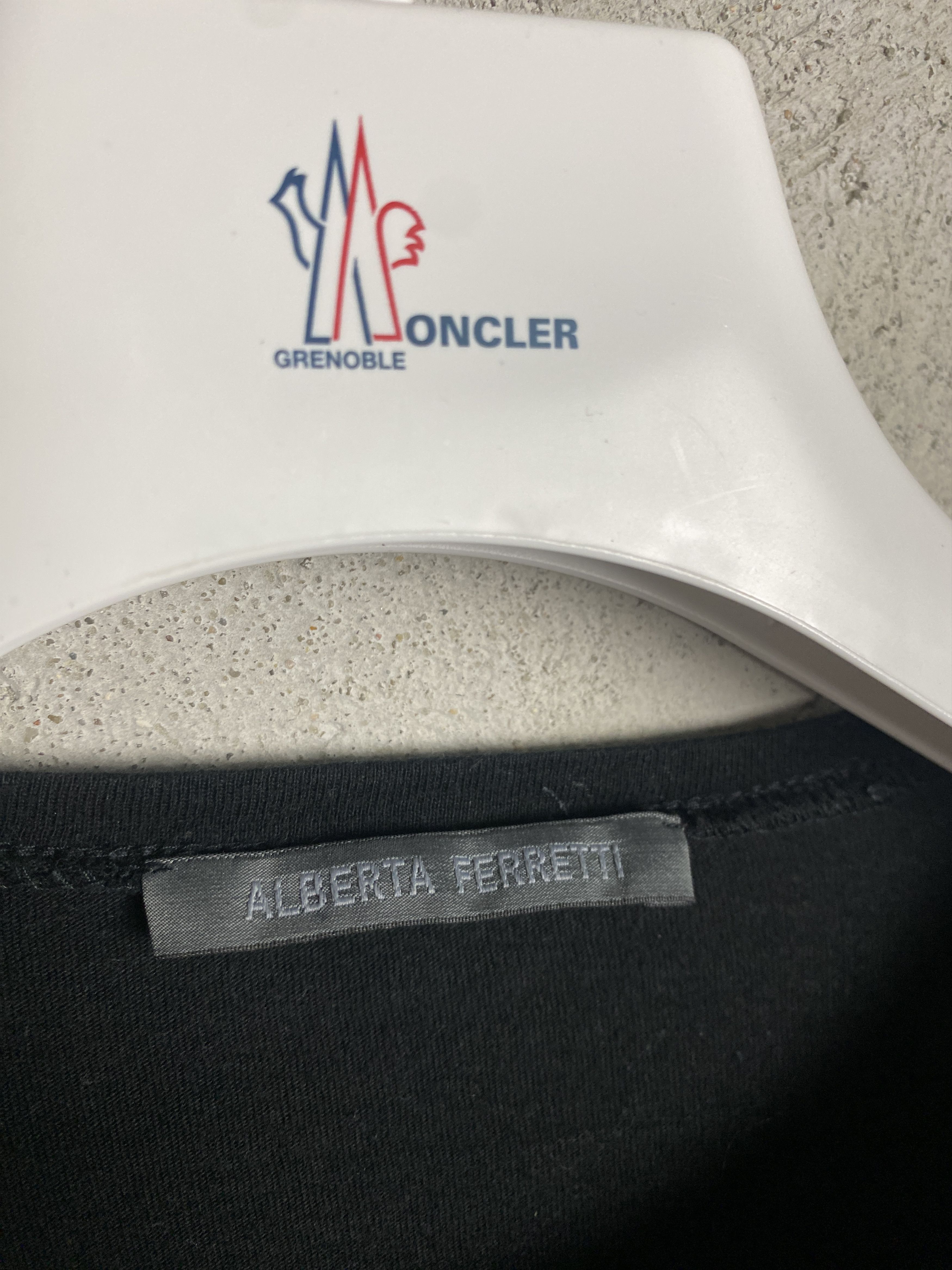 Alberta Ferretti Alberta Feretti big logo long sleeve t-shirt tee Size S / US 4 / IT 40 - 3 Thumbnail