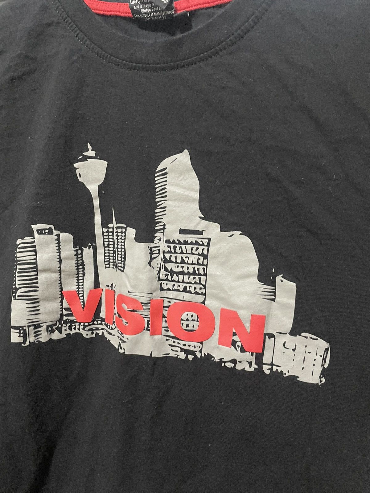 Vision Streetwear Vintage 2000s Vision Street Wear City Graphic Black Tee Size US L / EU 52-54 / 3 - 3 Thumbnail