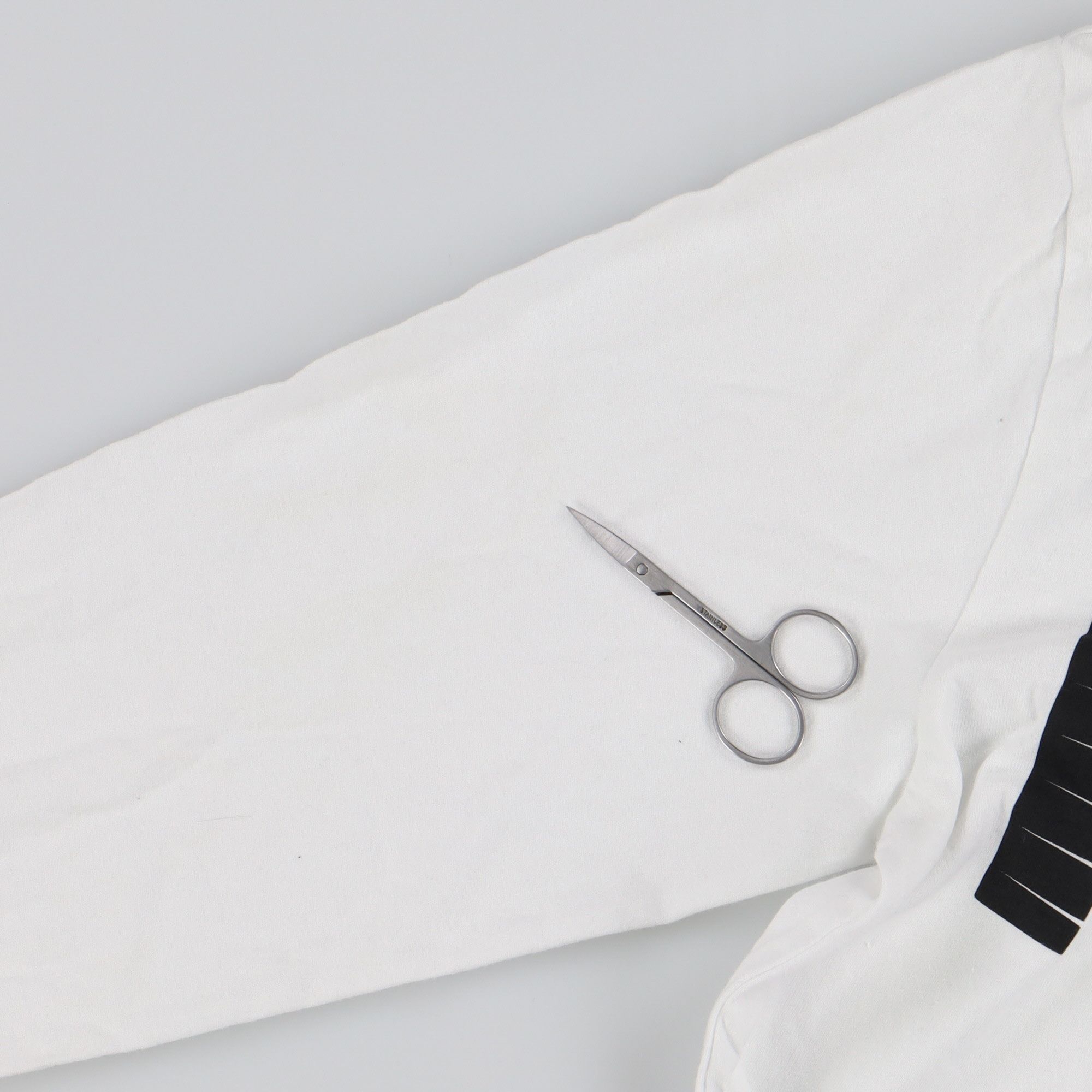 Off-White White Special Edition Racing Arrows Logo LS T-Shirt Size US L / EU 52-54 / 3 - 8 Thumbnail