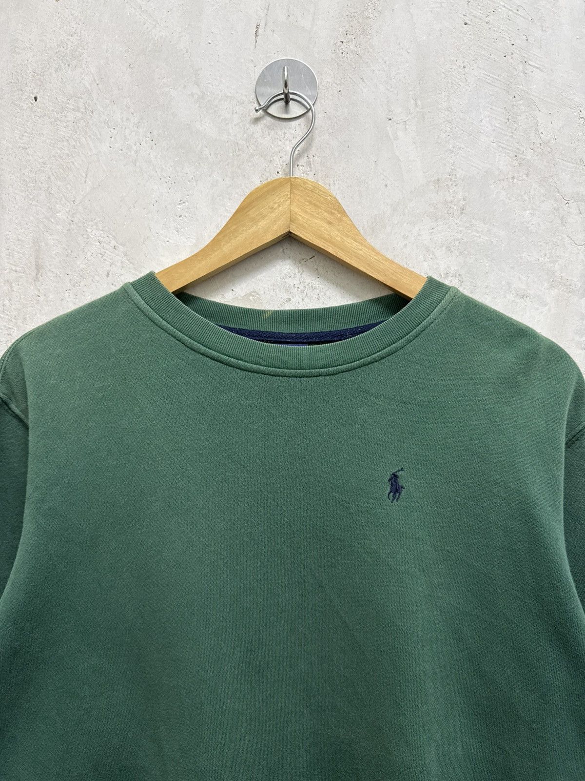 Polo Ralph Lauren Polo Ralph Lauren Small Pony Distressed Crewneck Size US S / EU 44-46 / 1 - 2 Thumbnail